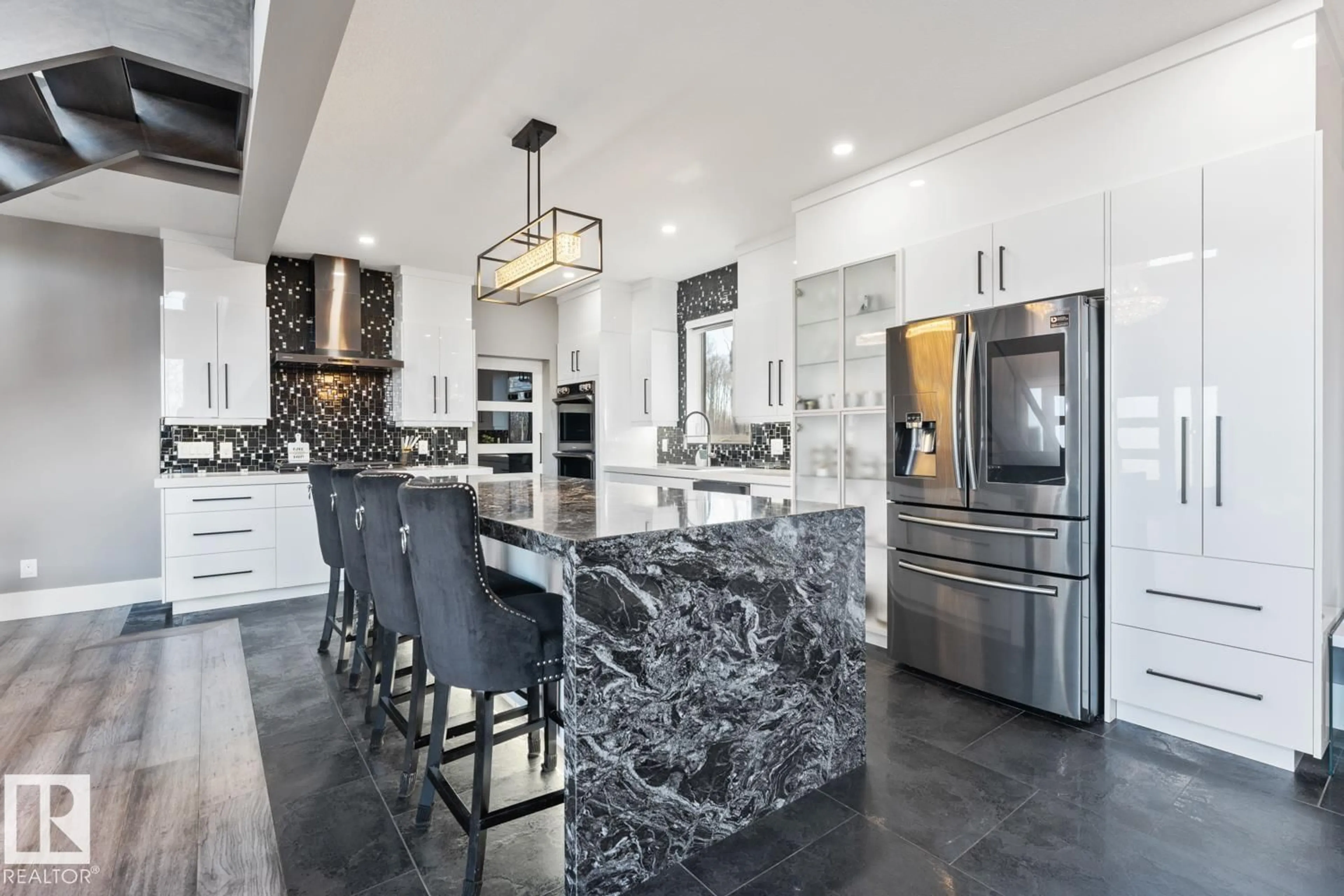 Contemporary kitchen, ceramic/tile floor for 125 42324 TWP 632 RD, Rural Bonnyville M.D. Alberta T9M1P2