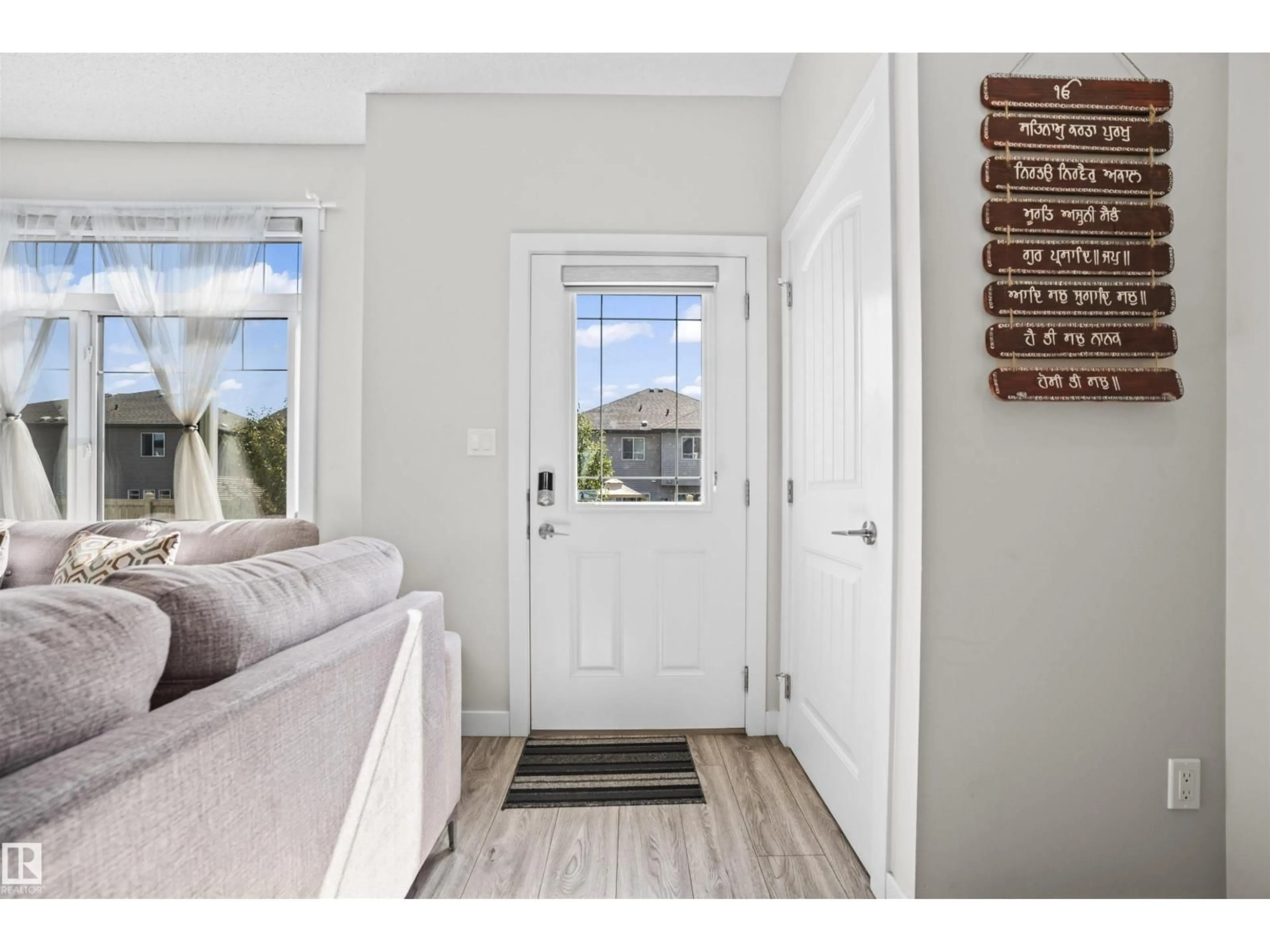 Indoor entryway for #18 - 2215 24 ST, Edmonton Alberta T6T1A6
