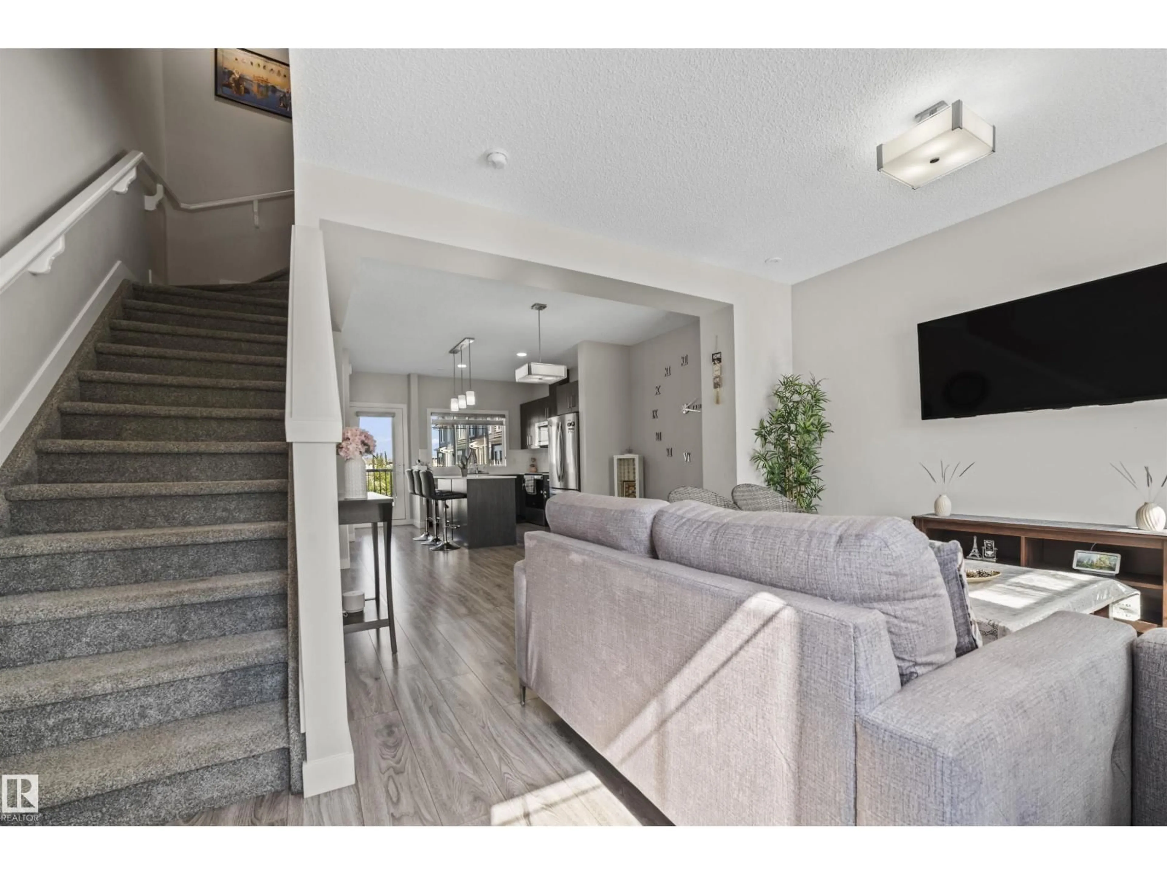 Unknown for #18 - 2215 24 ST, Edmonton Alberta T6T1A6