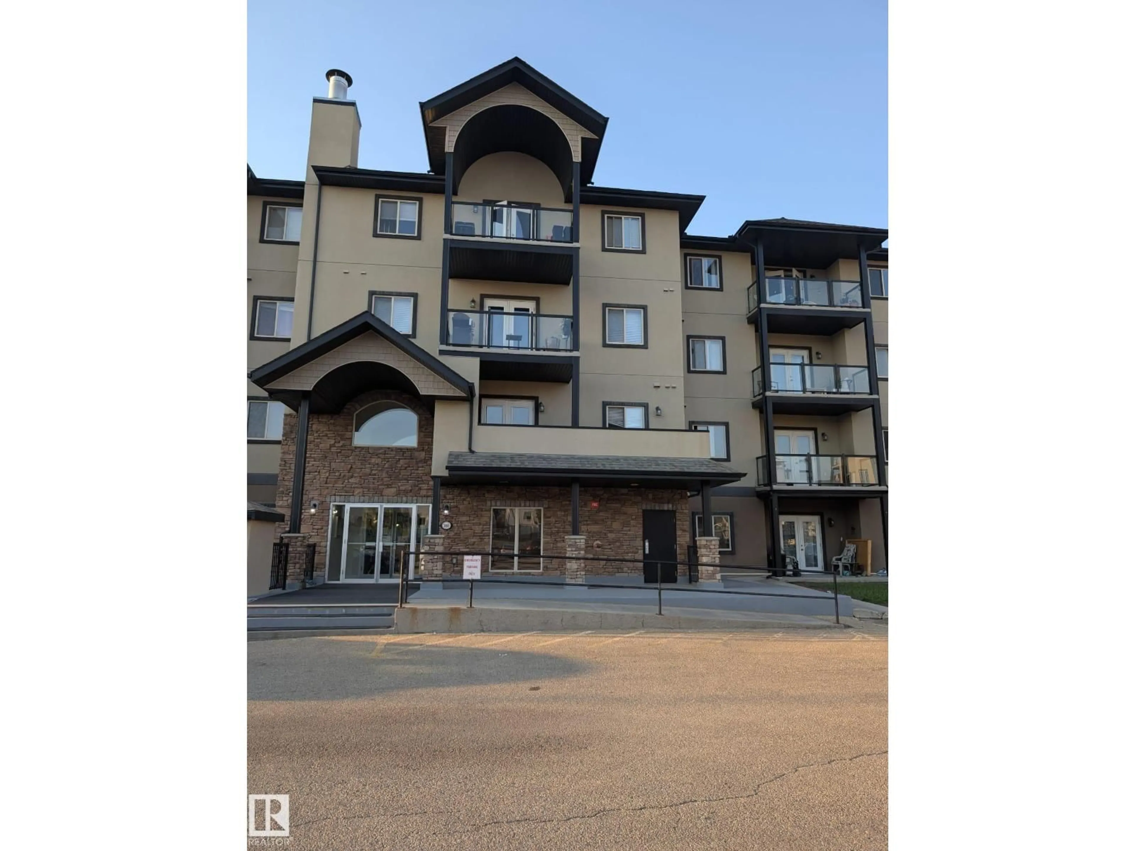 Unknown for 233 SPRUCE RIDGE RD, Spruce Grove Alberta T7X0H6