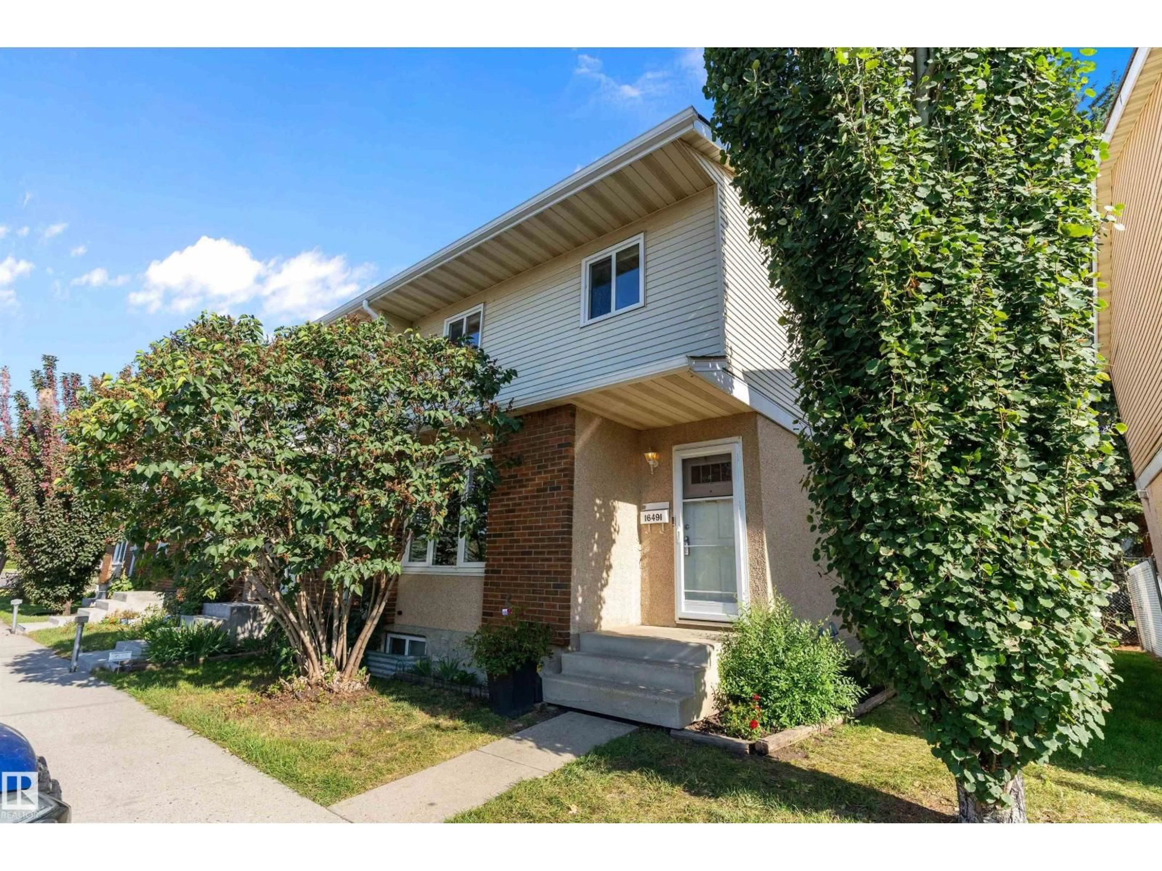 Unknown for NW - 16491 115 ST, Edmonton Alberta T5X5E8