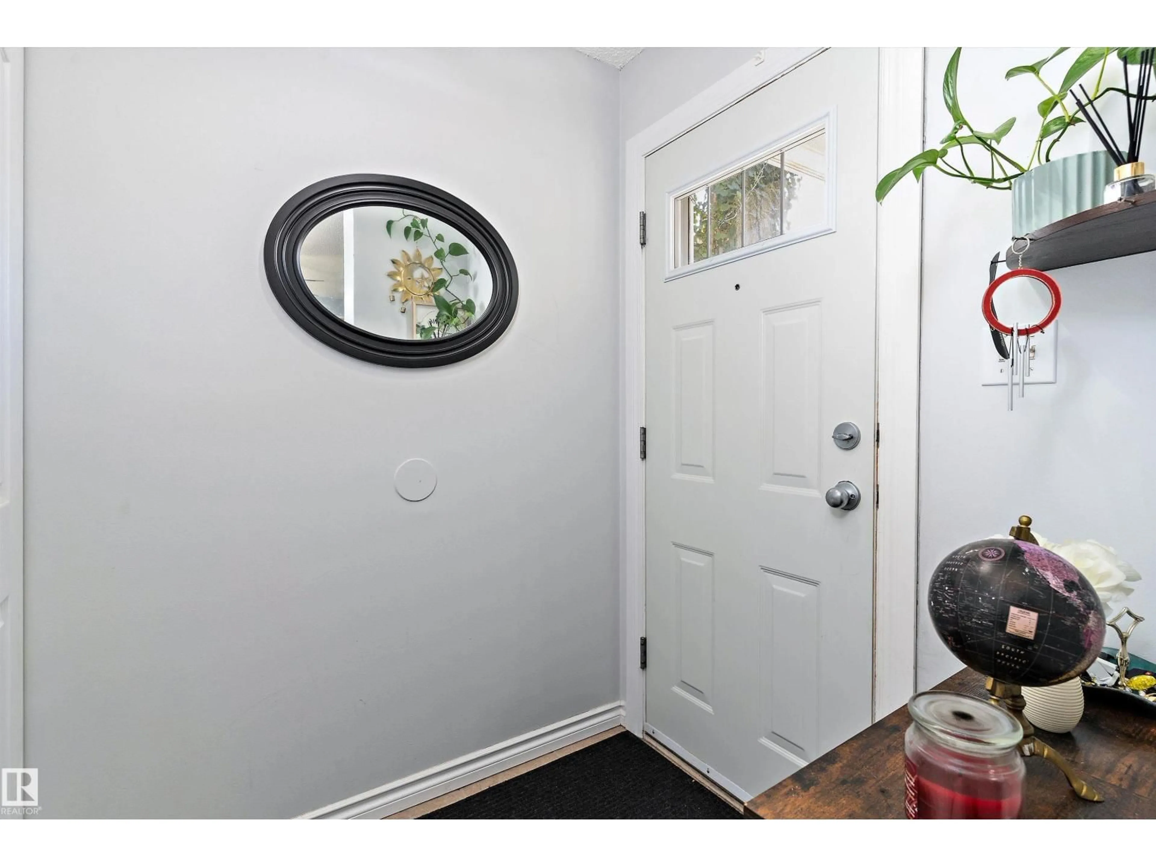Indoor entryway for NW - 16491 115 ST, Edmonton Alberta T5X5E8
