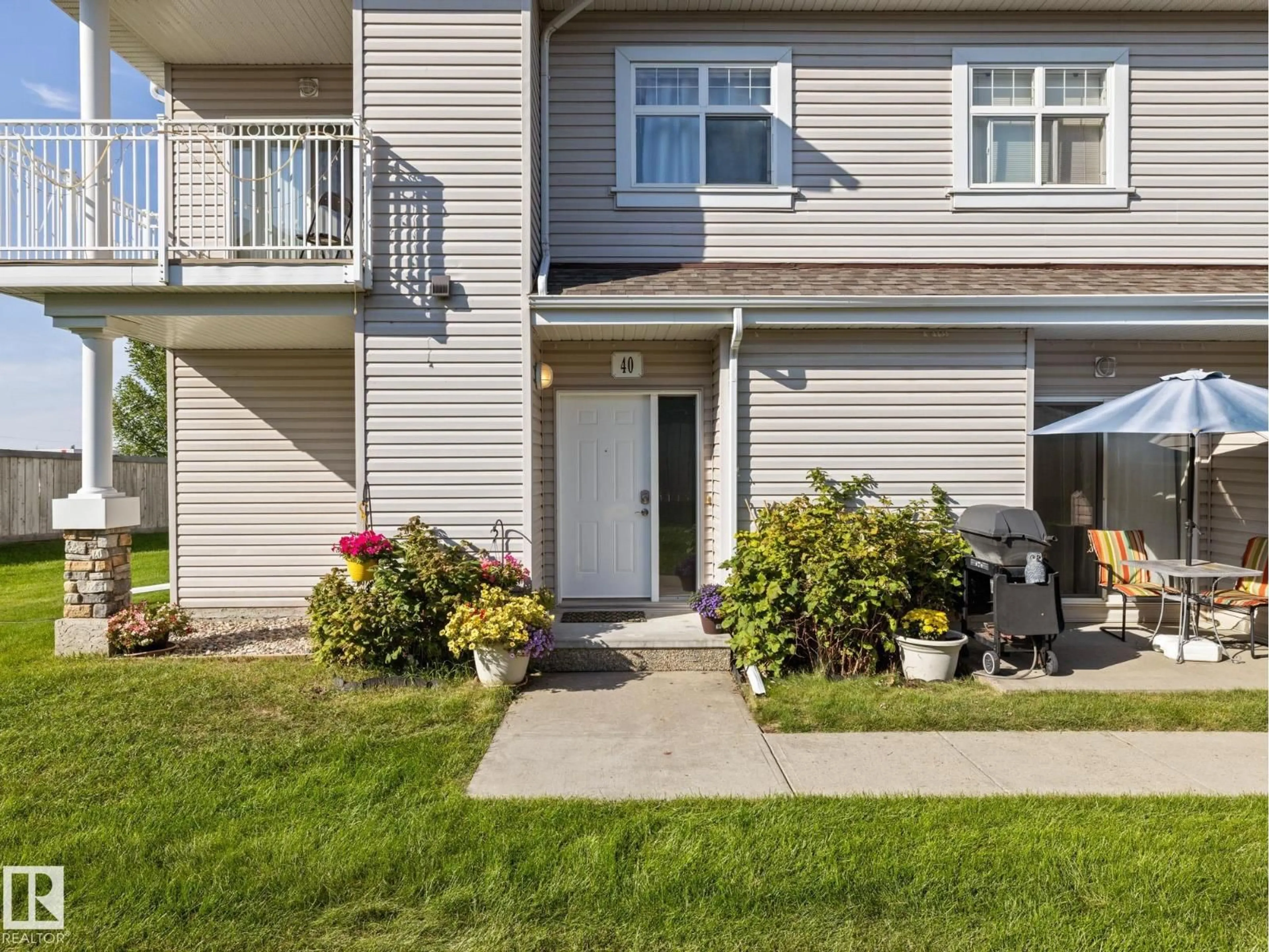 Patio, street for #40 - 3040 SPENCE WD, Edmonton Alberta T6X1N7