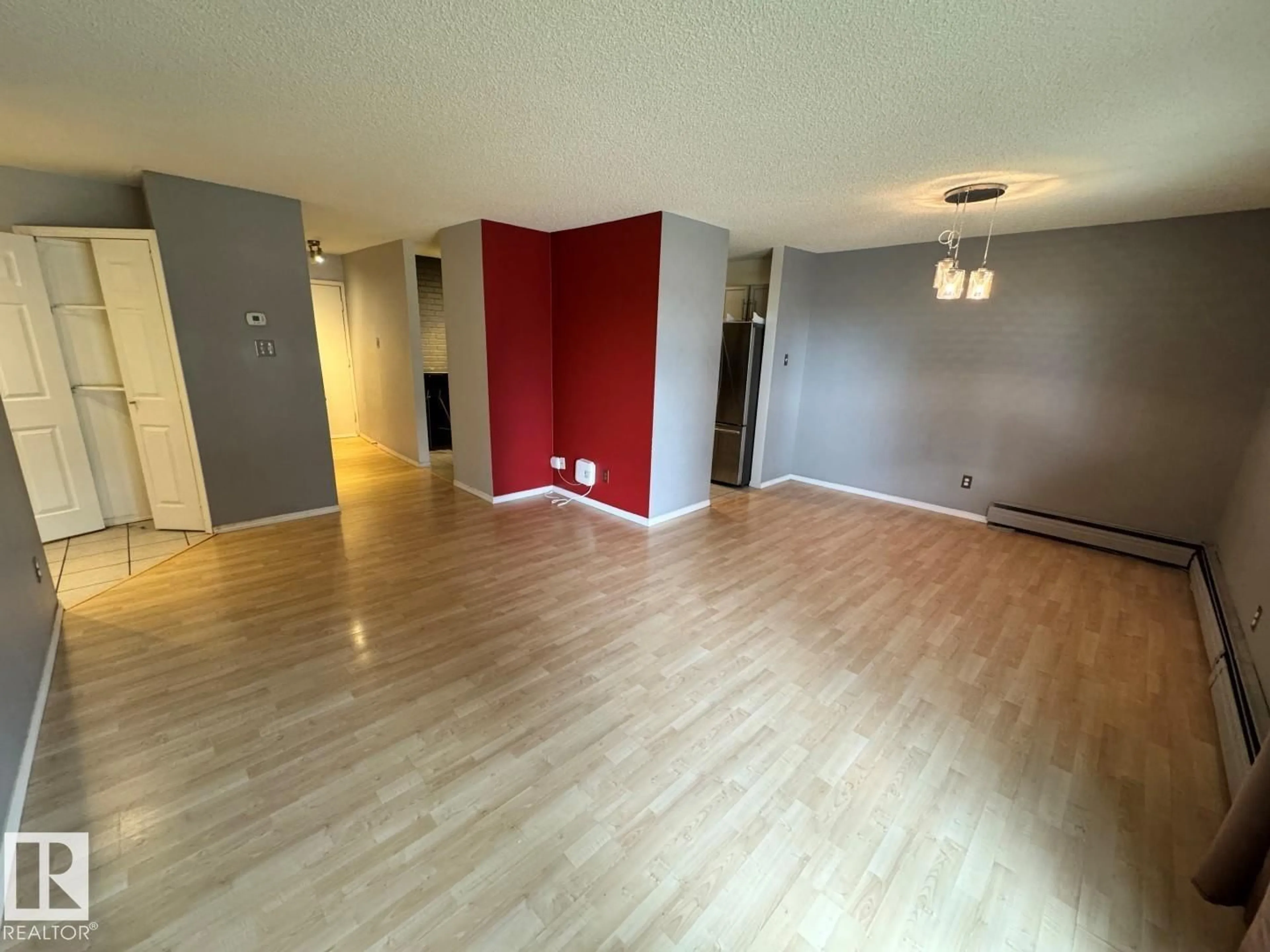 A pic of a room for #101 - 2303 119 ST, Edmonton Alberta T6J4E2