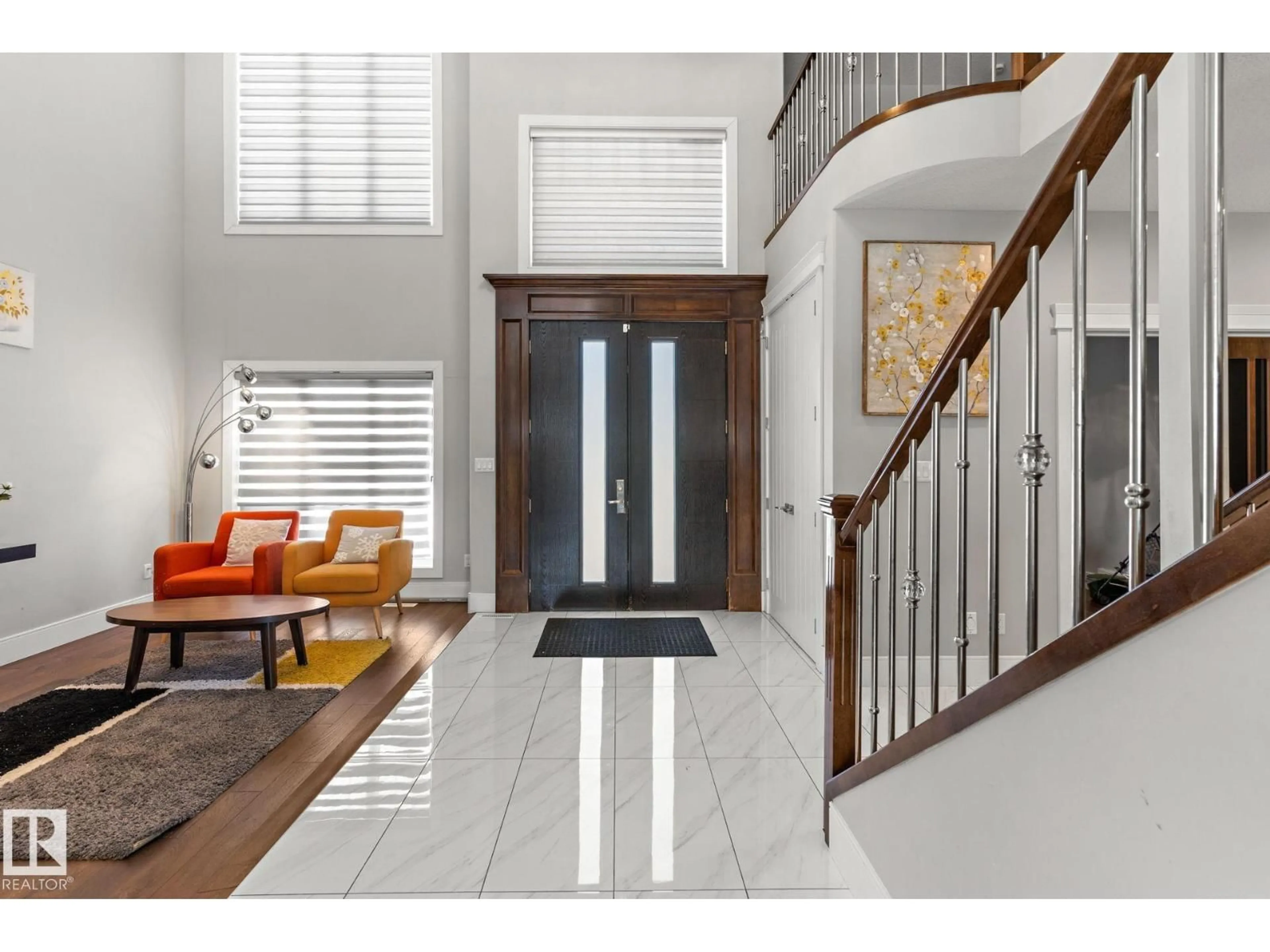 Indoor entryway for 1507 ADAMSON VW, Edmonton Alberta T6W0V4