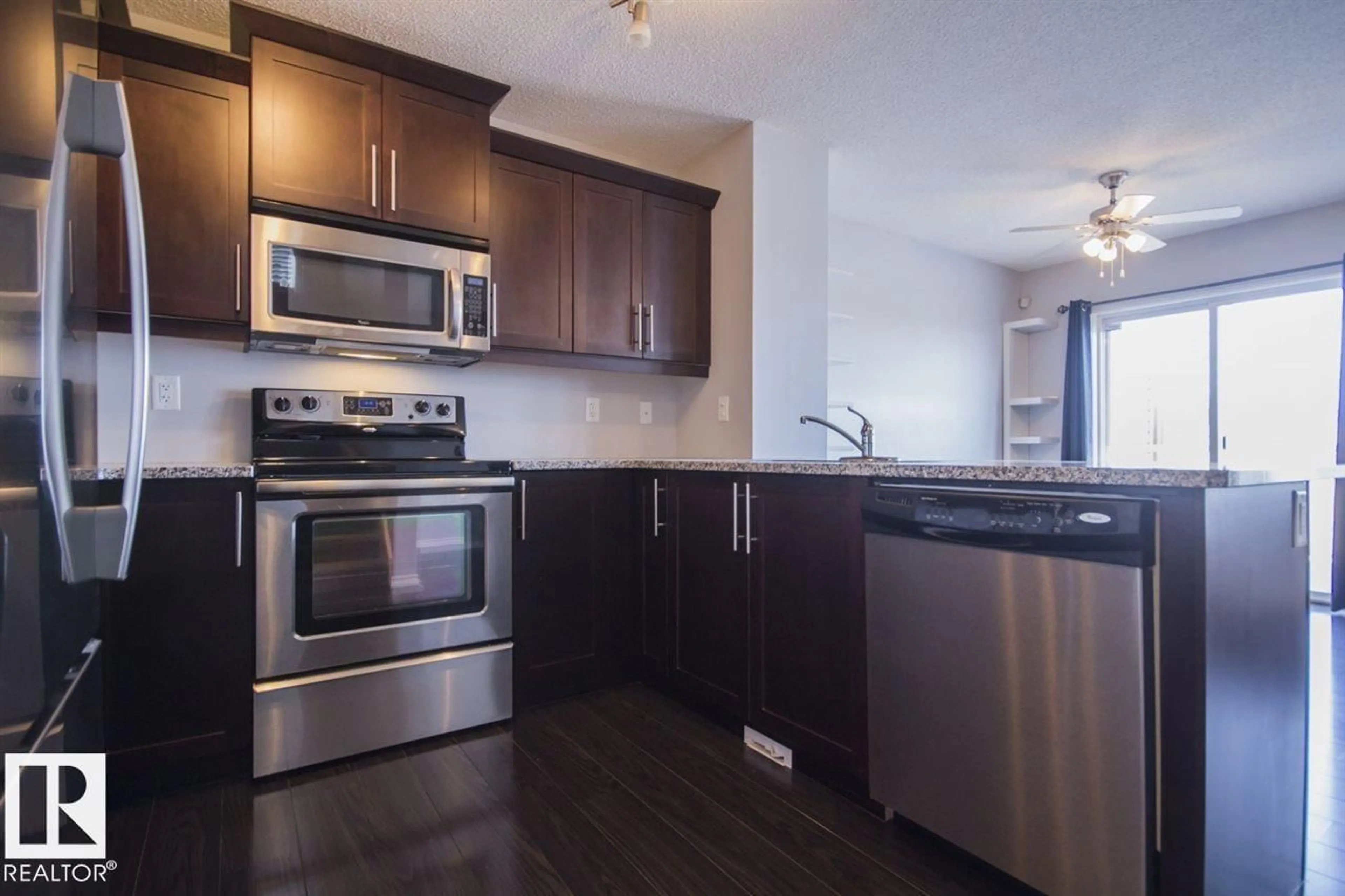 Standard kitchen, wood/laminate floor for 1911 28 ST, Edmonton Alberta T6T0N5
