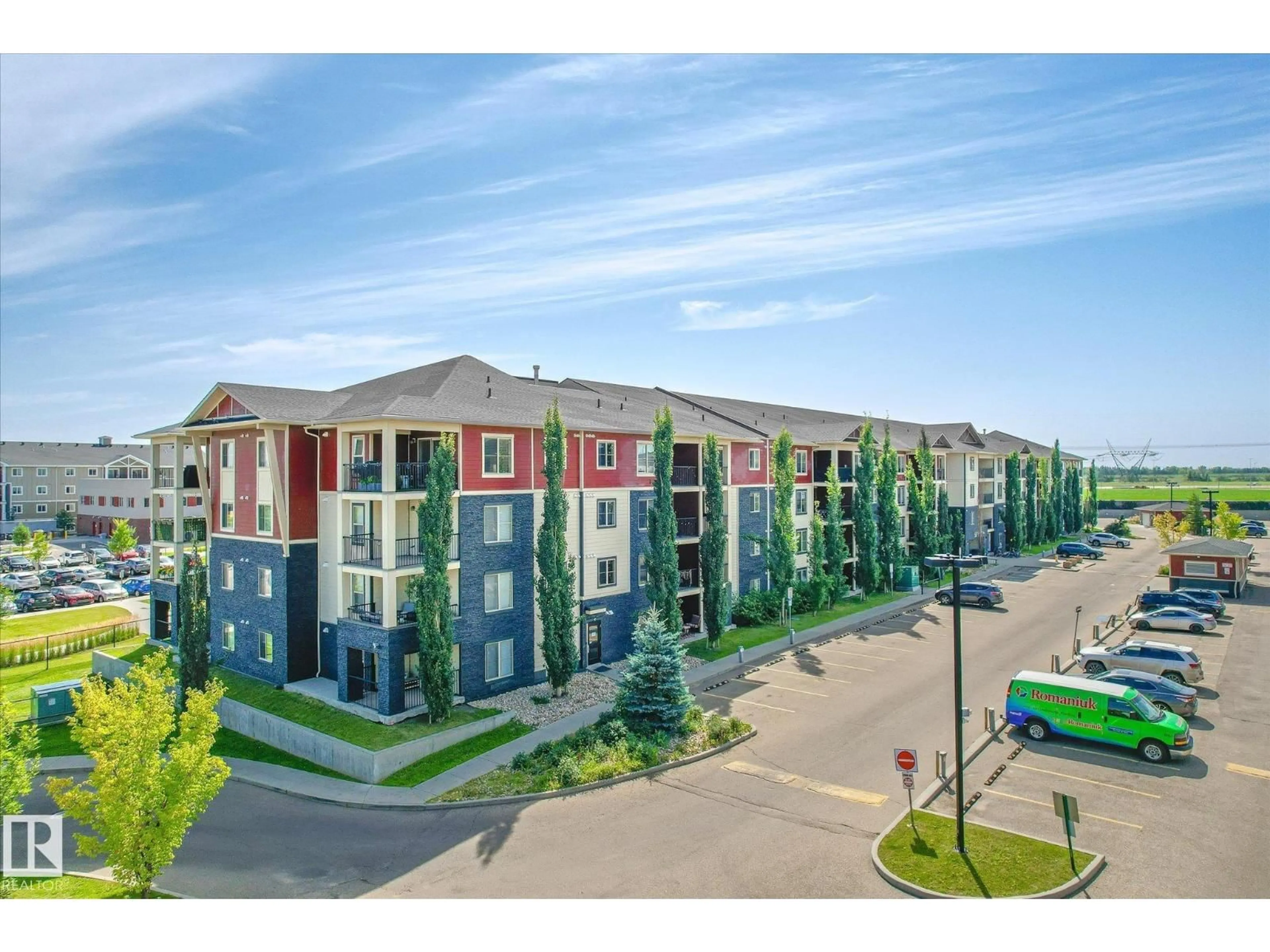 A pic from outside/outdoor area/front of a property/back of a property/a pic from drone, unknown for 5816 - 120 MULLEN PL, Edmonton Alberta T6R0W3