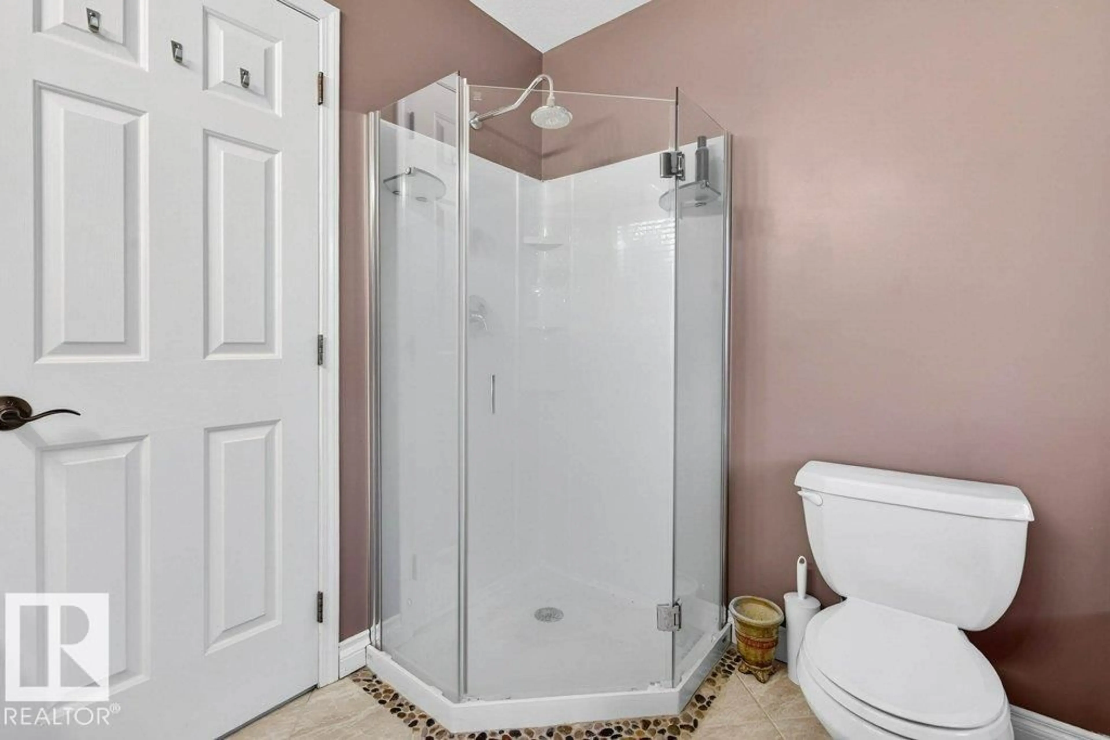 Standard bathroom, ceramic/tile floor for 3812 42 ST, Edmonton Alberta T6L6Z6