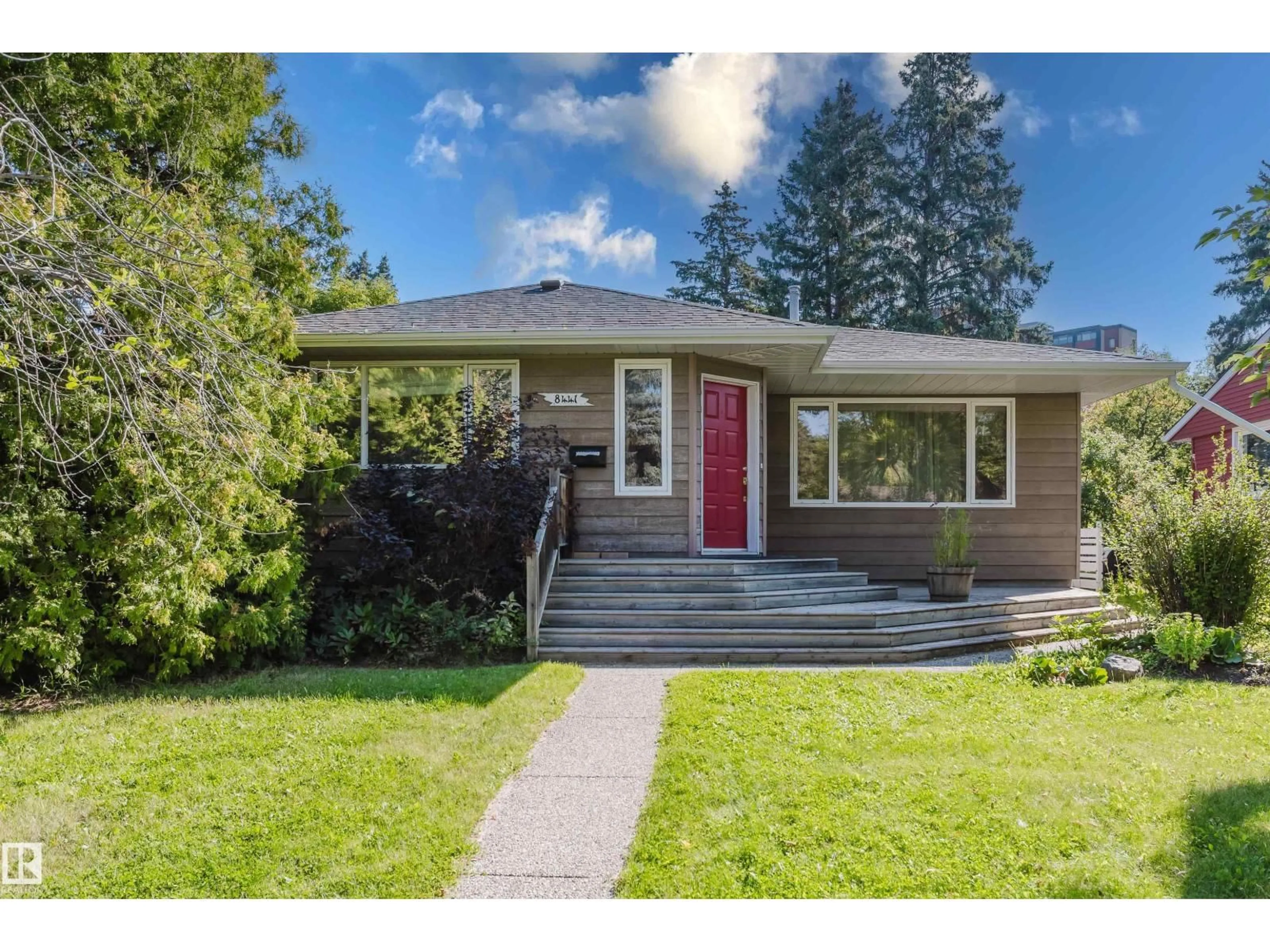 Home with vinyl exterior material, street for 8441 118 ST, Edmonton Alberta T6G1T2