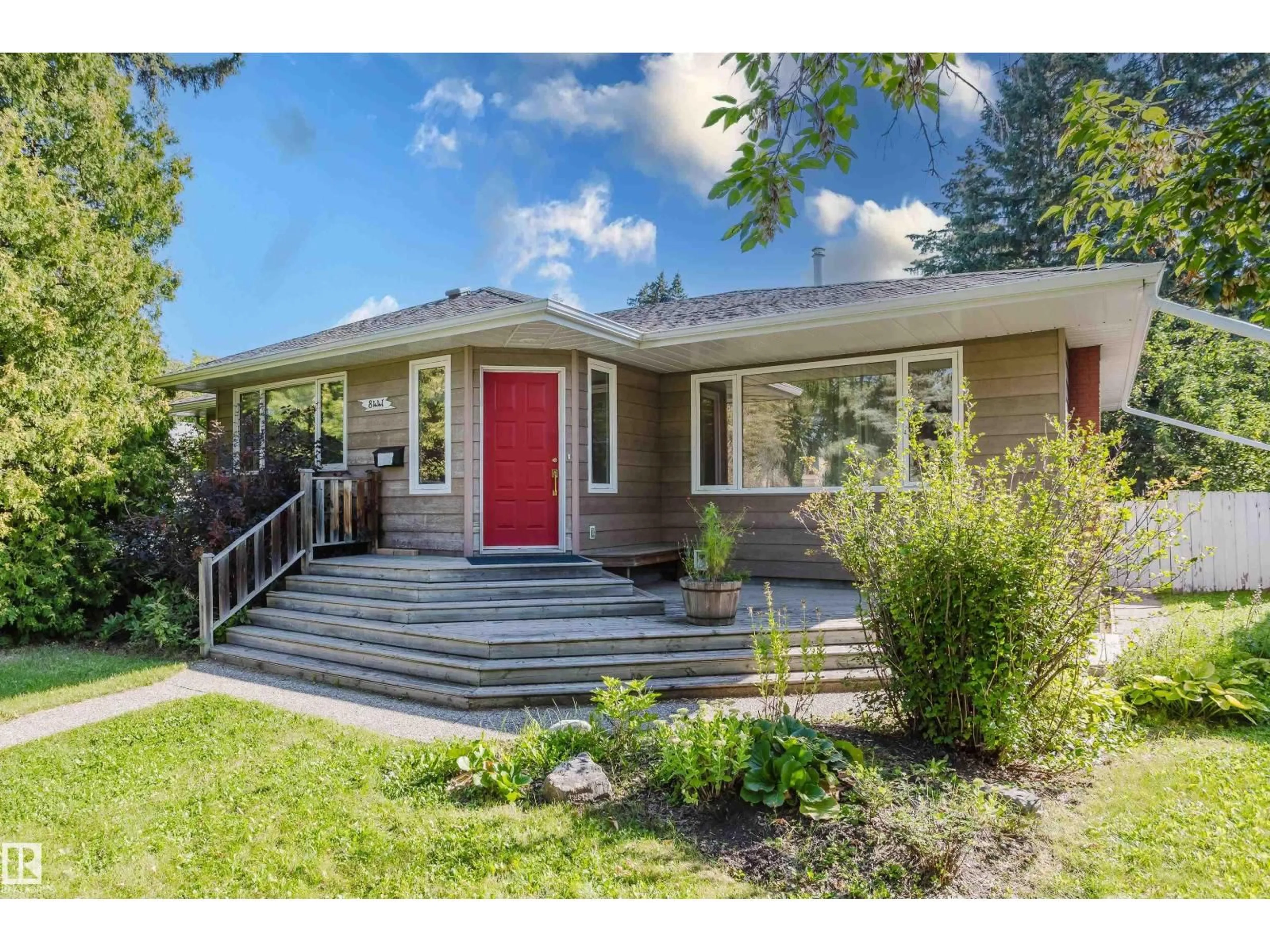 Home with vinyl exterior material, street for 8441 118 ST, Edmonton Alberta T6G1T2