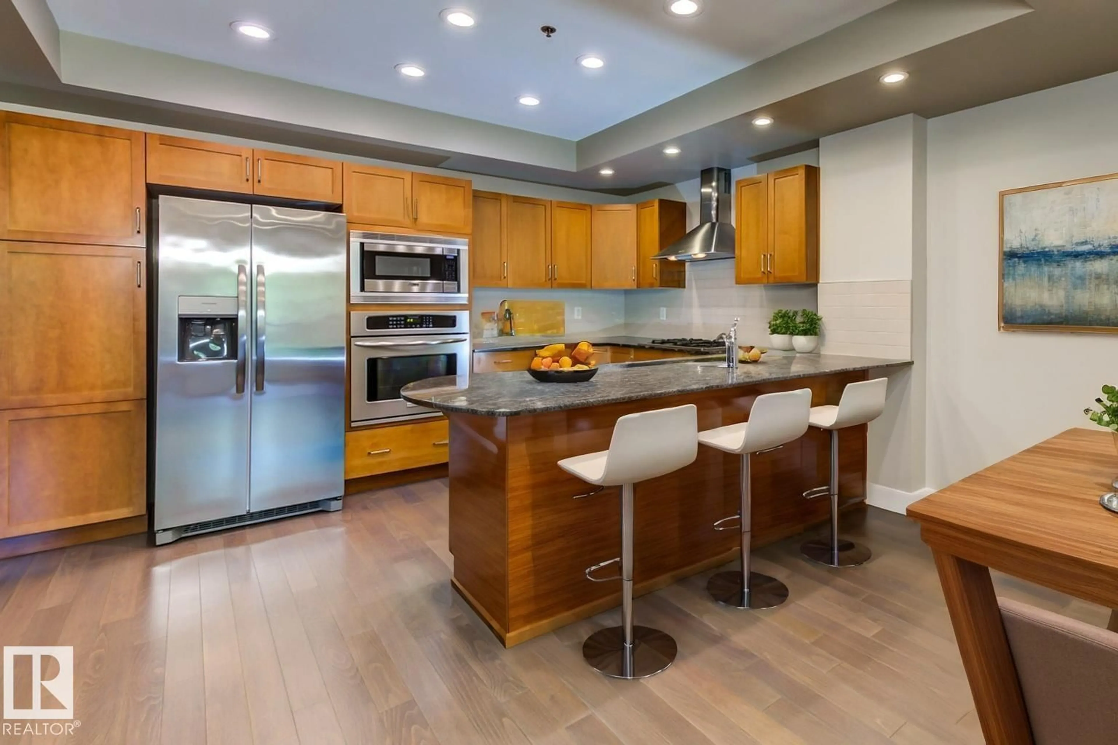 Contemporary kitchen, unknown for #205 - 9316 82 AV, Edmonton Alberta T6C0Z6