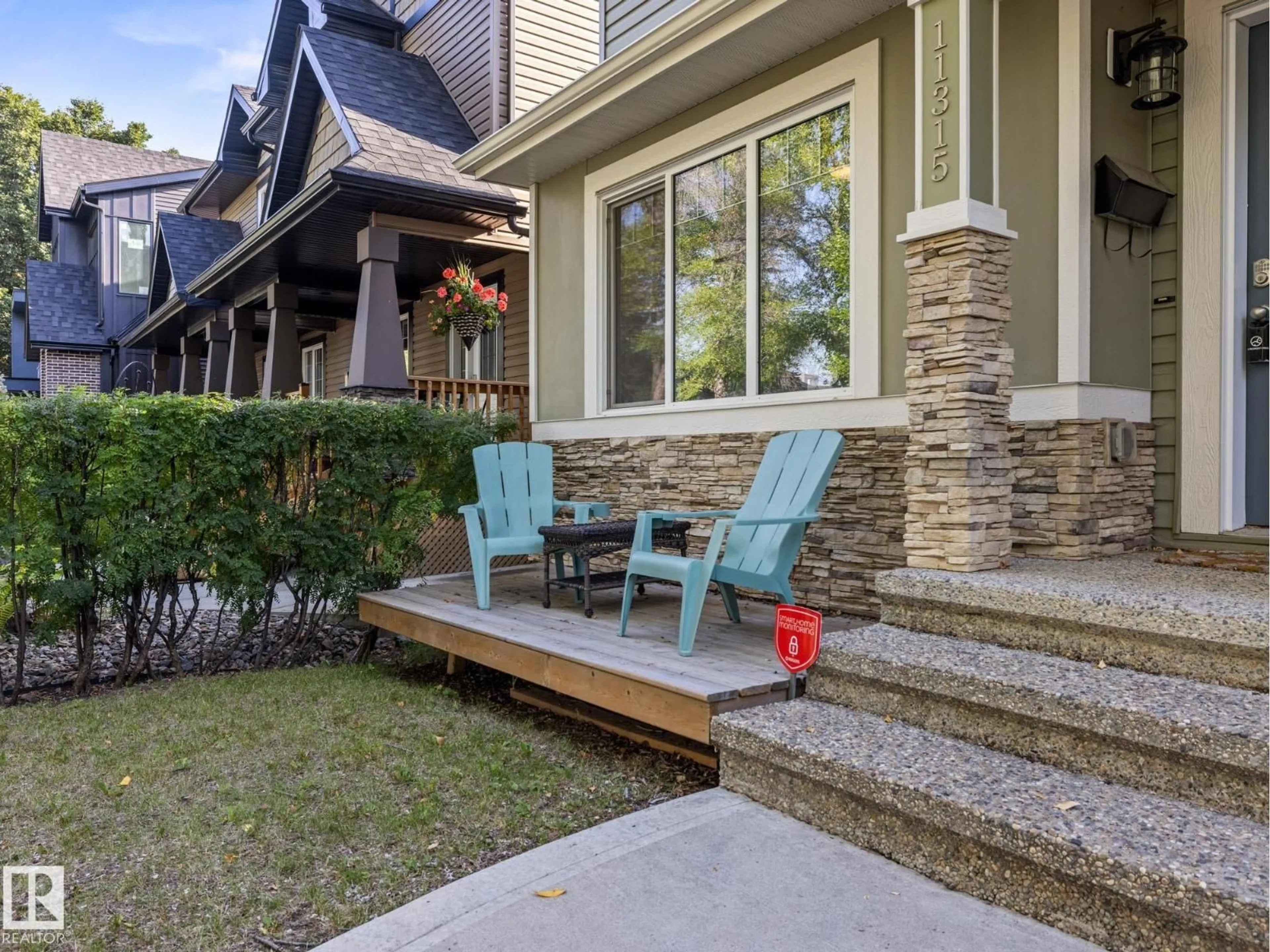 Patio, street for NW - 11315 123 ST, Edmonton Alberta T5M0G1