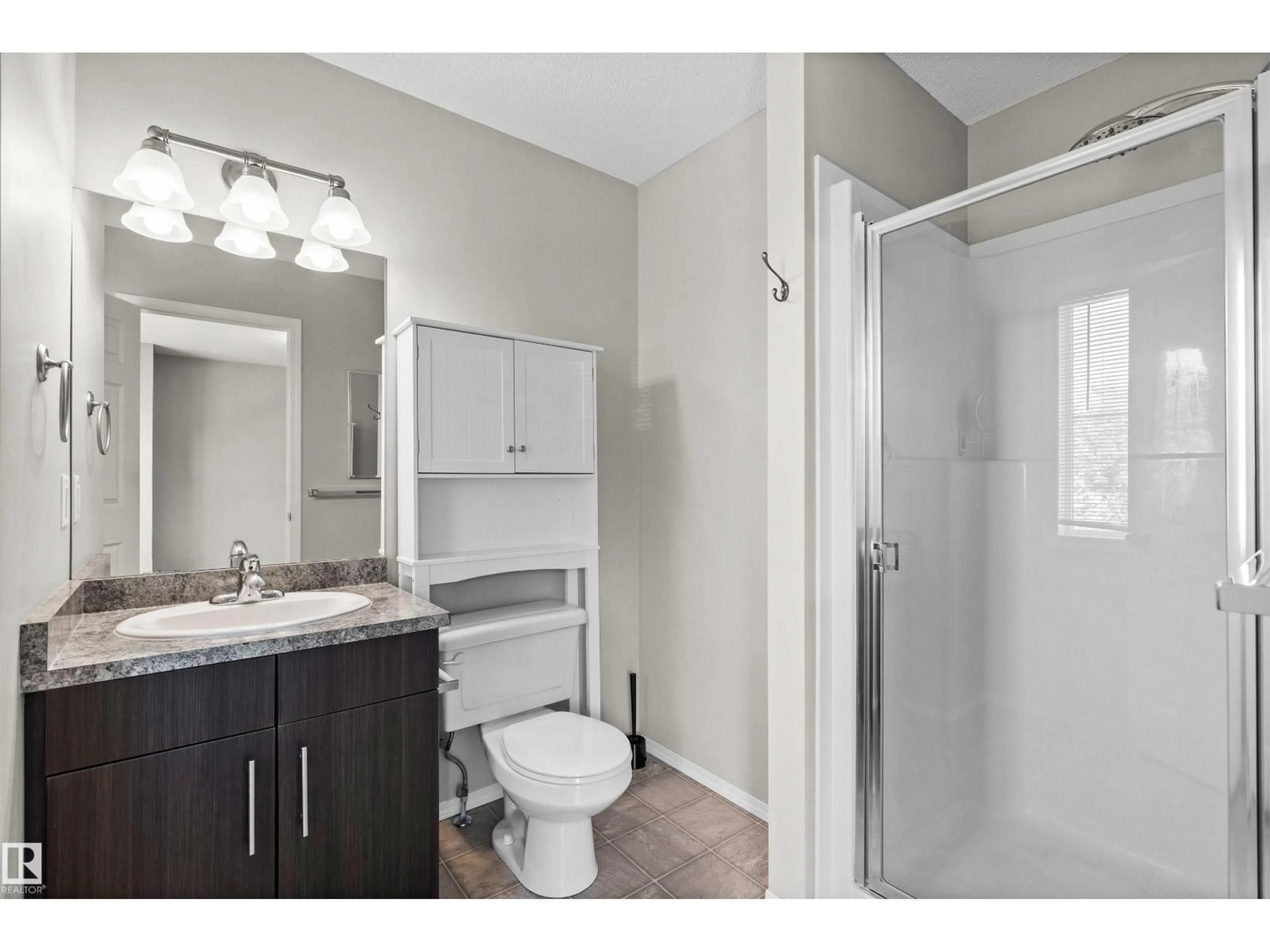 Standard bathroom, unknown for 9103 SHAW WY, Edmonton Alberta T6X0K1
