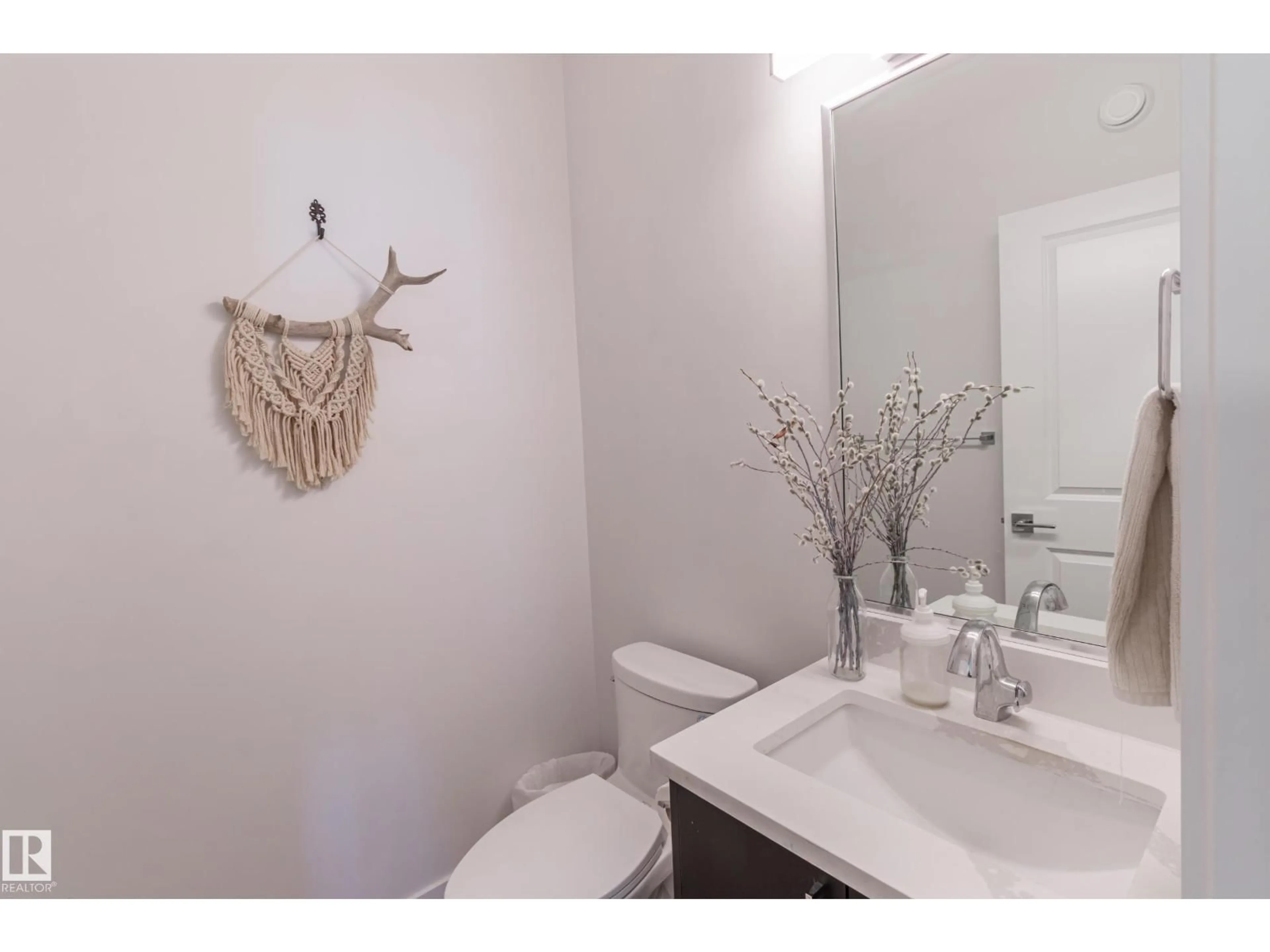Standard bathroom, unknown for 10 - 42 SALISBURY WAY, Sherwood Park Alberta T8B0B1