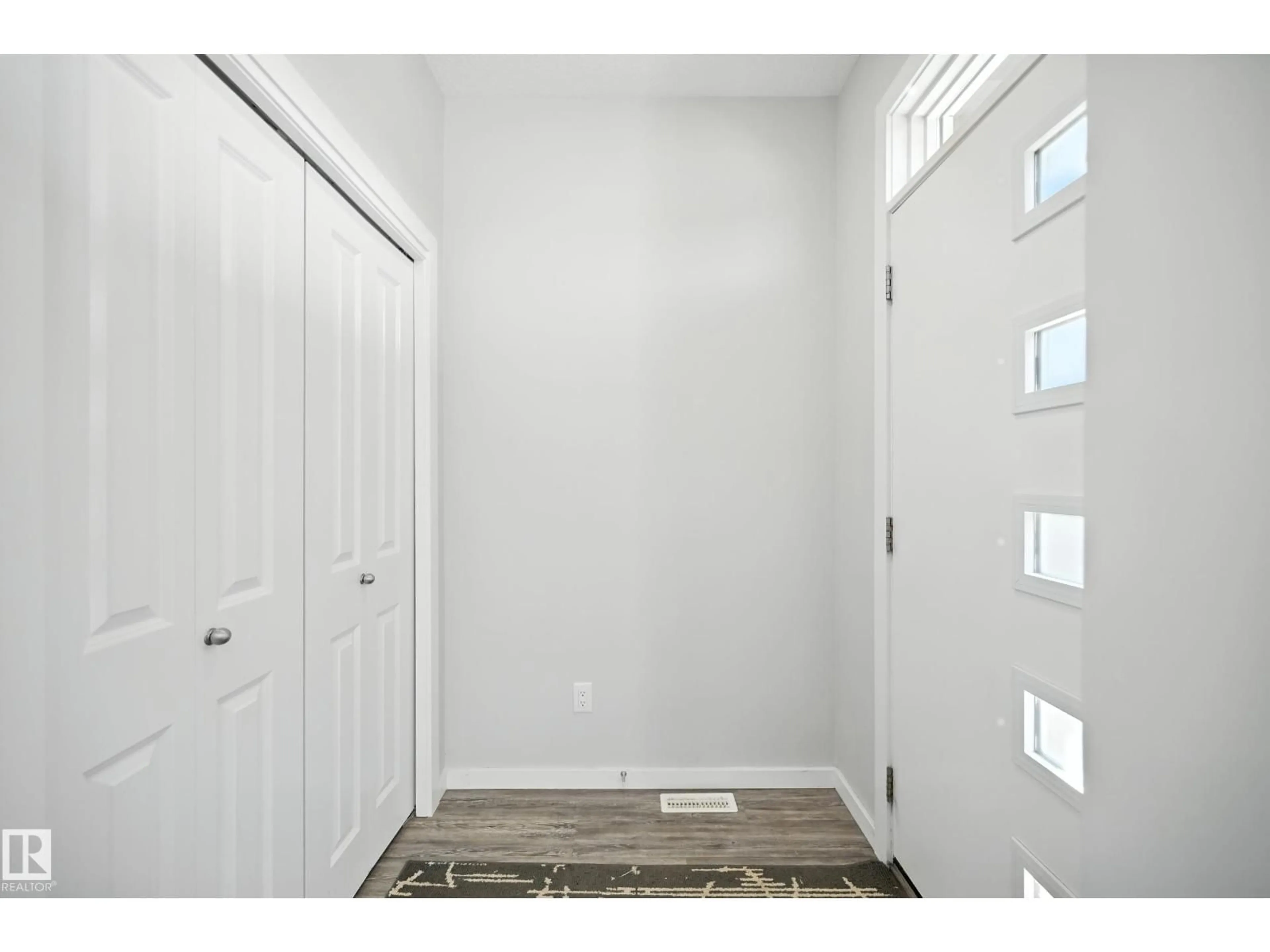 Indoor entryway for NW - 2625 202 ST, Edmonton Alberta T6M1K5