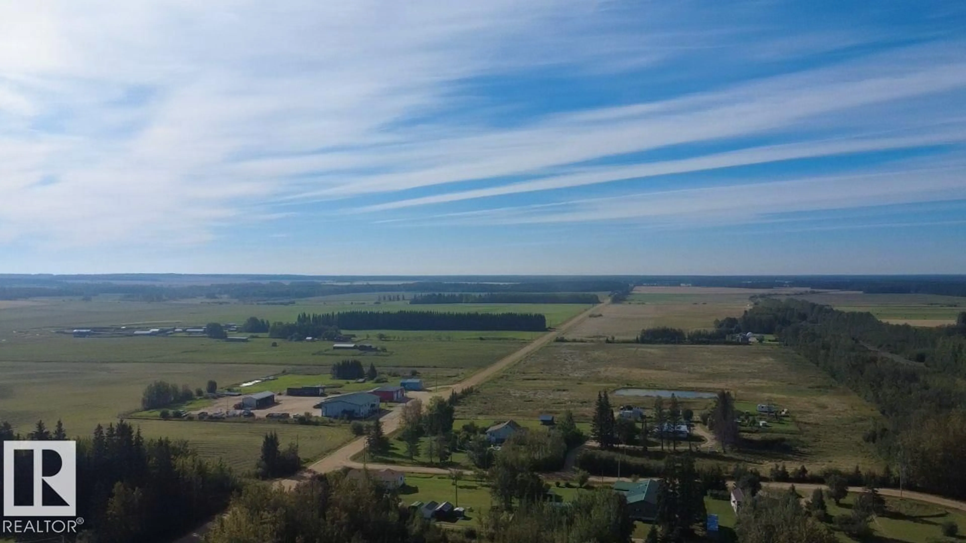 A pic from outside/outdoor area/front of a property/back of a property/a pic from drone, water/lake/river/ocean view for 18 FIRST ST, Rural Lesser Slave River M.D. Alberta T0G0Z0