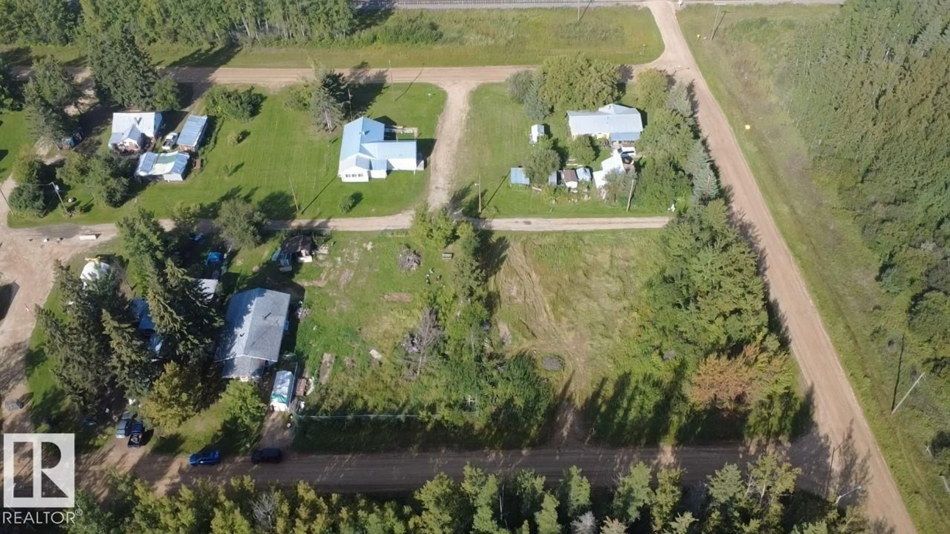 A pic from outside/outdoor area/front of a property/back of a property/a pic from drone, unknown for 18 FIRST ST, Rural Lesser Slave River M.D. Alberta T0G0Z0