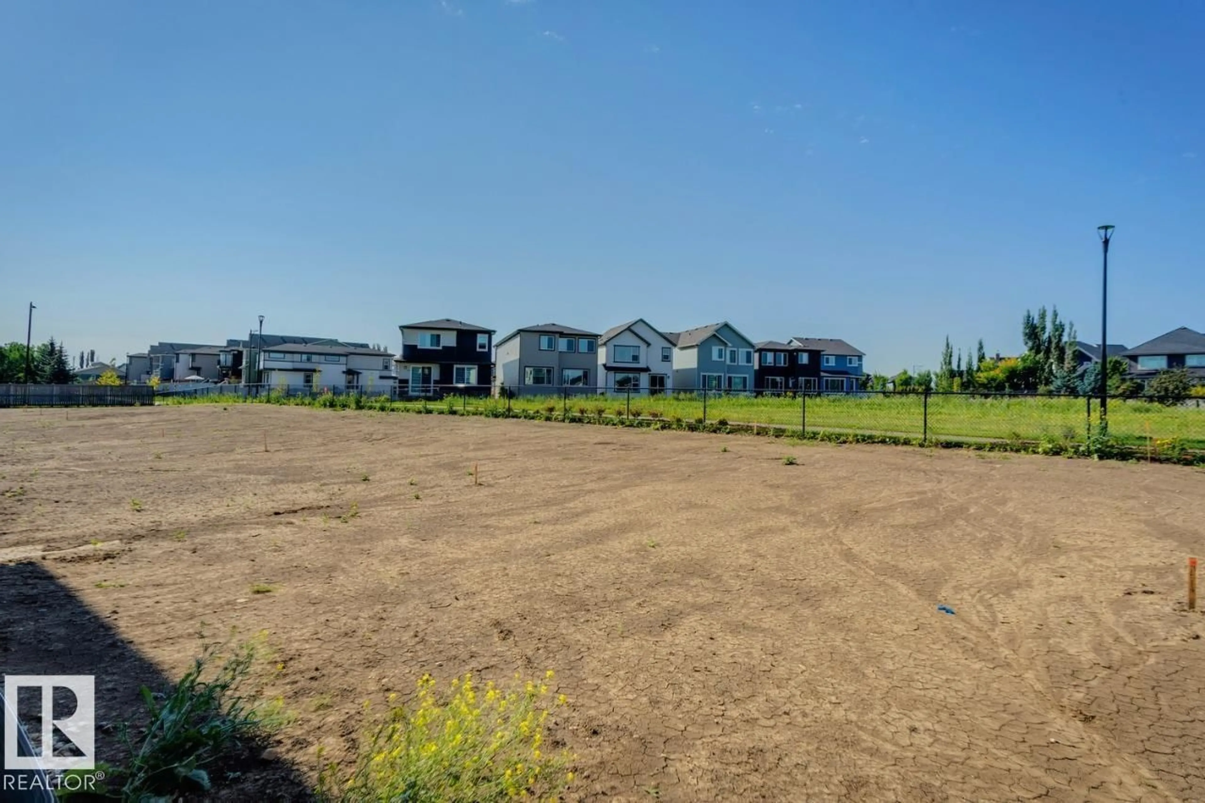 A pic from outside/outdoor area/front of a property/back of a property/a pic from drone, unknown for 1530 GRANT WY, Edmonton Alberta T5T0W2