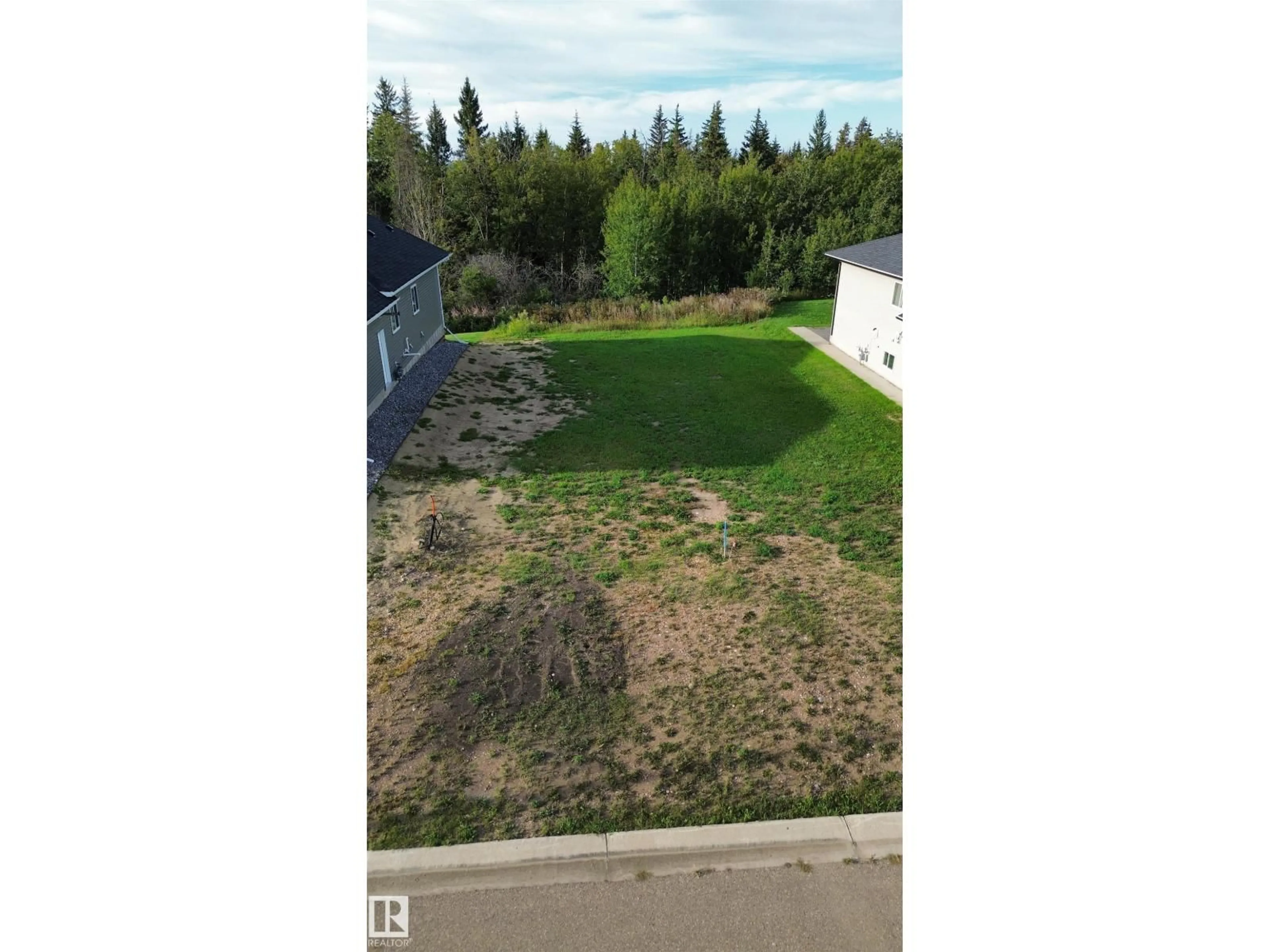 A pic from outside/outdoor area/front of a property/back of a property/a pic from drone, unknown for 4504 56 AVE, Smoky Lake Town Alberta T0A3C0