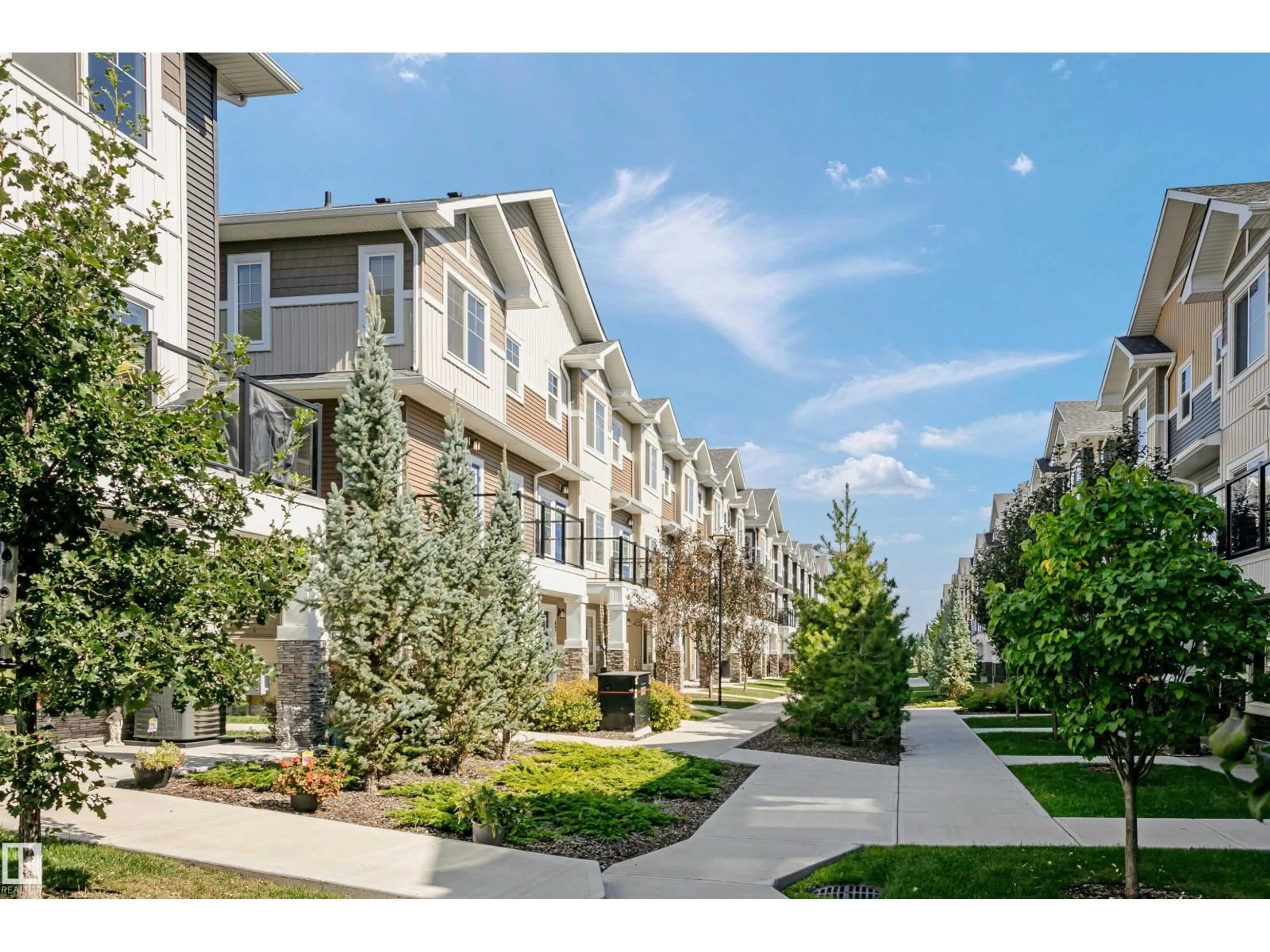 Patio, street for #42 - 230 EDGEMONT RD, Edmonton Alberta T6M0Y8