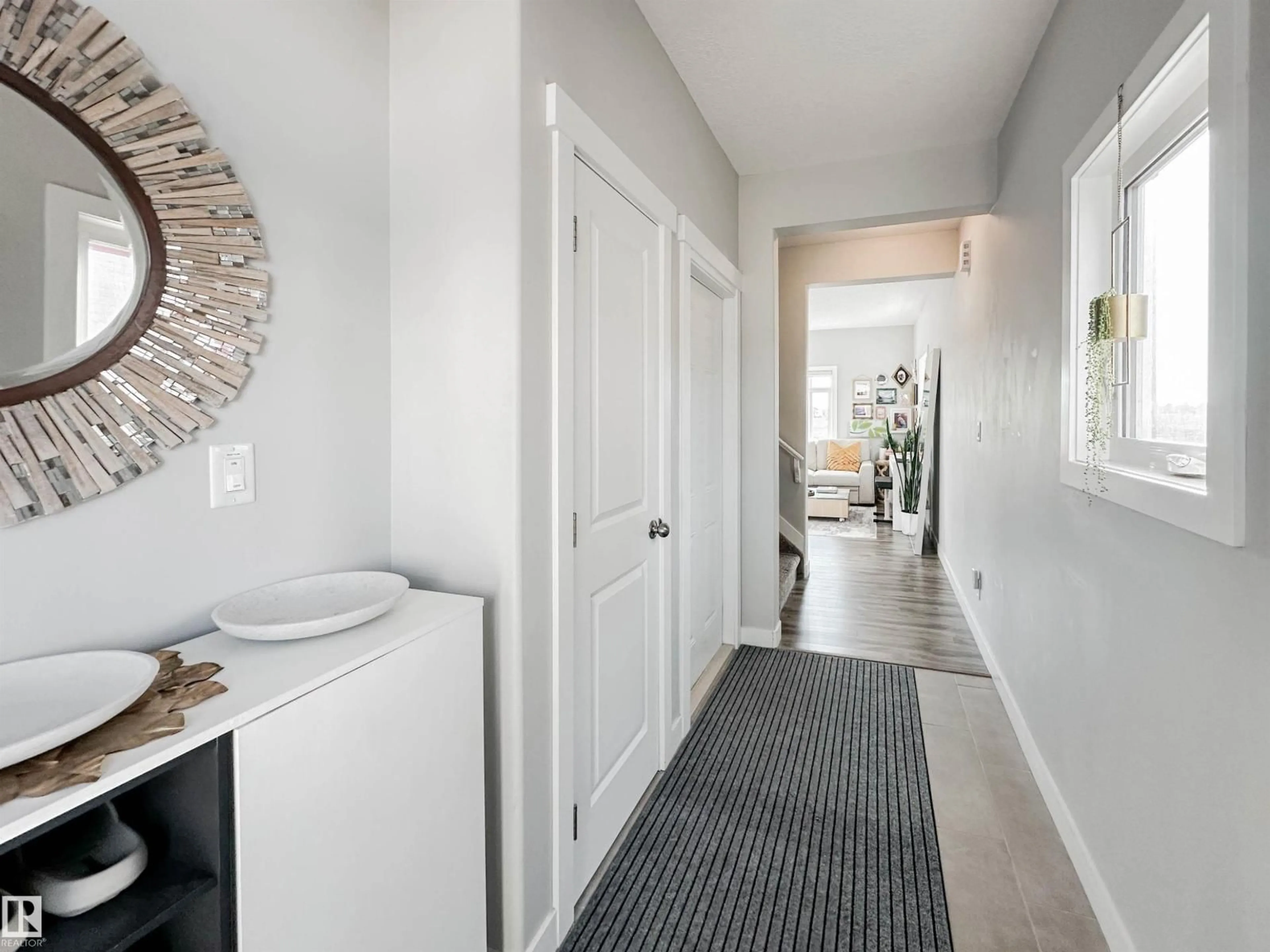 Indoor entryway for #6 - 16537 130A ST, Edmonton Alberta T6V0M6