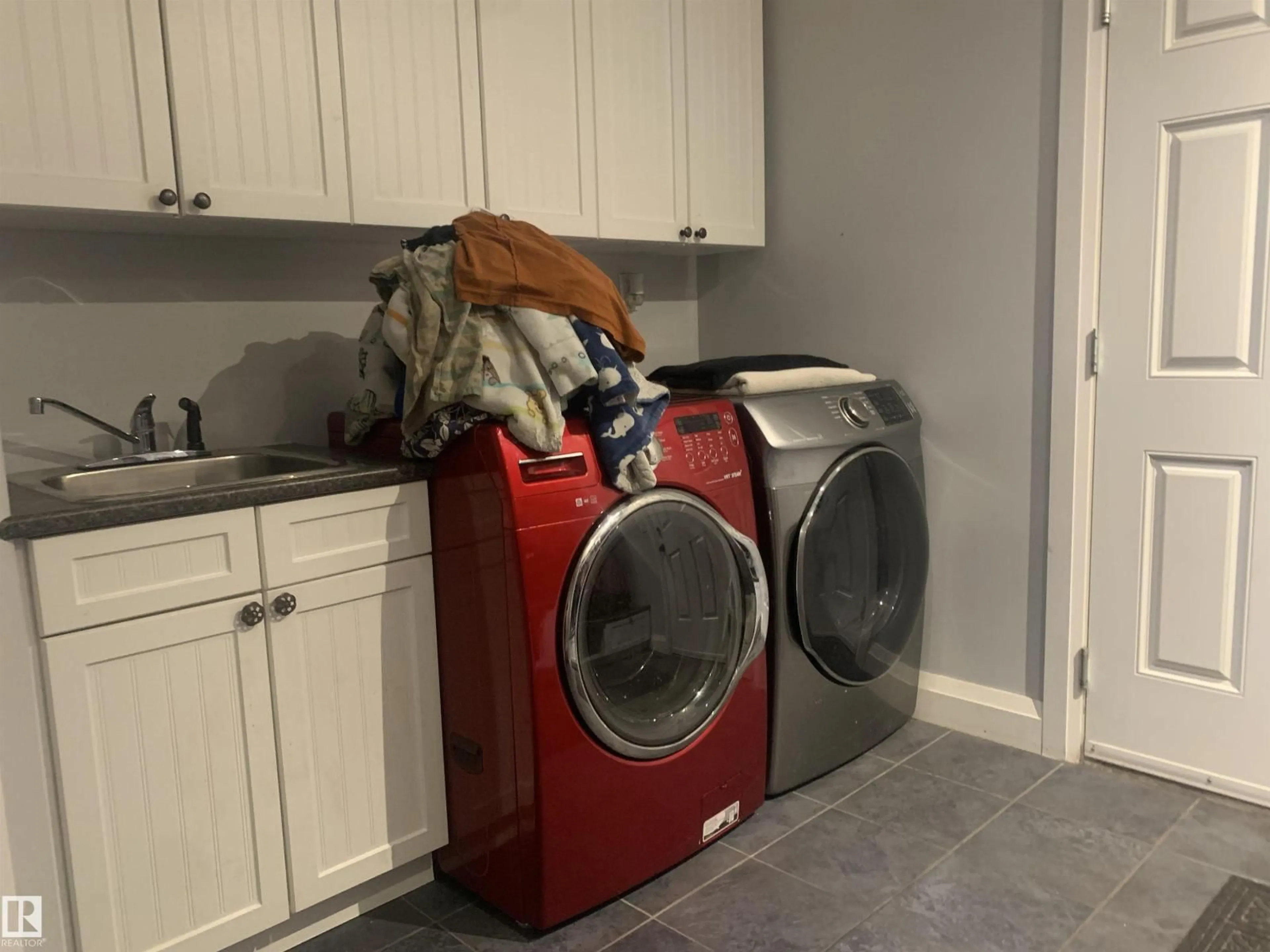 Laundry room for 703 SUNCREST, Sherwood Park Alberta T8H0G6