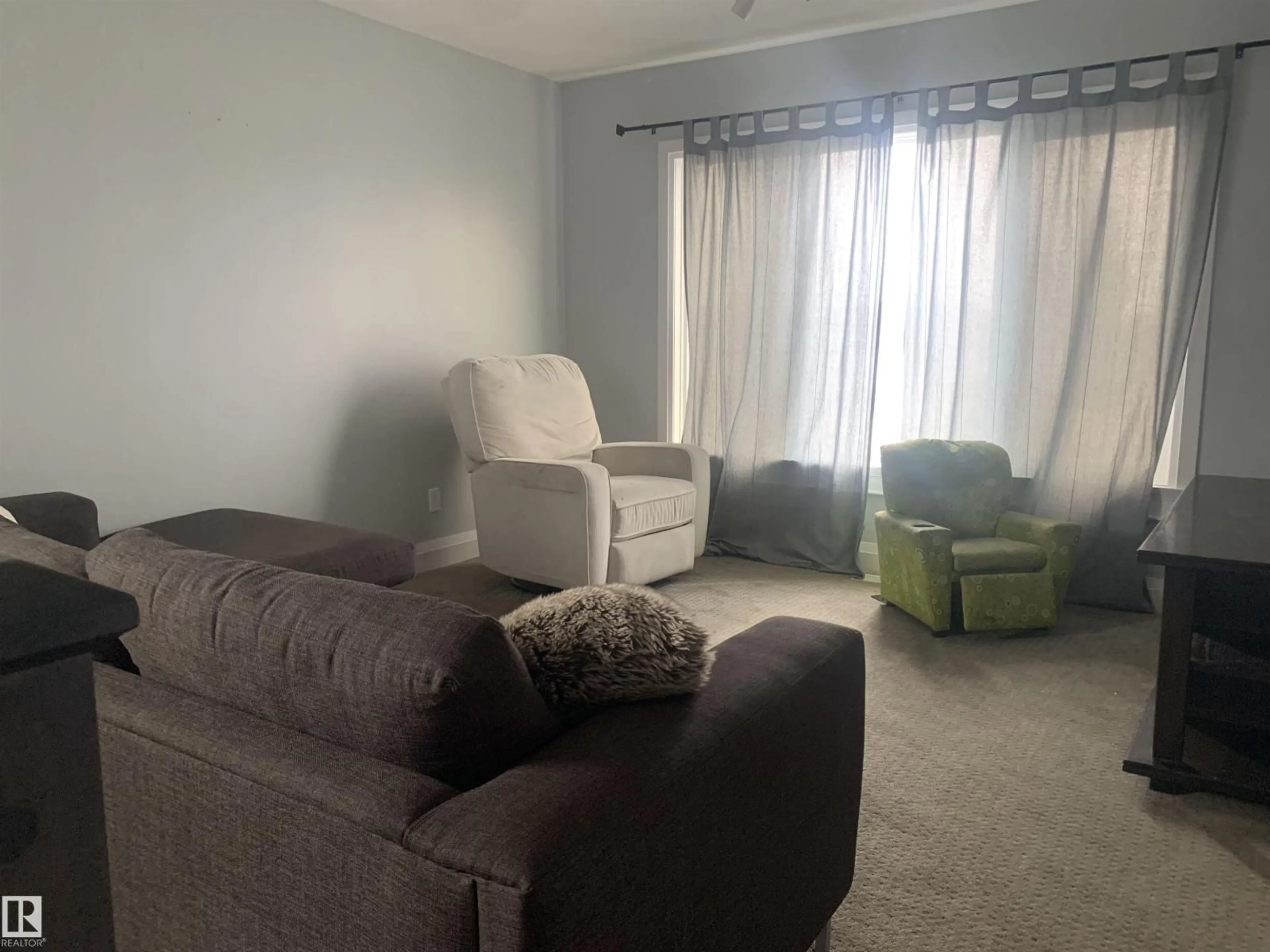 Living room with furniture, unknown for 703 SUNCREST, Sherwood Park Alberta T8H0G6