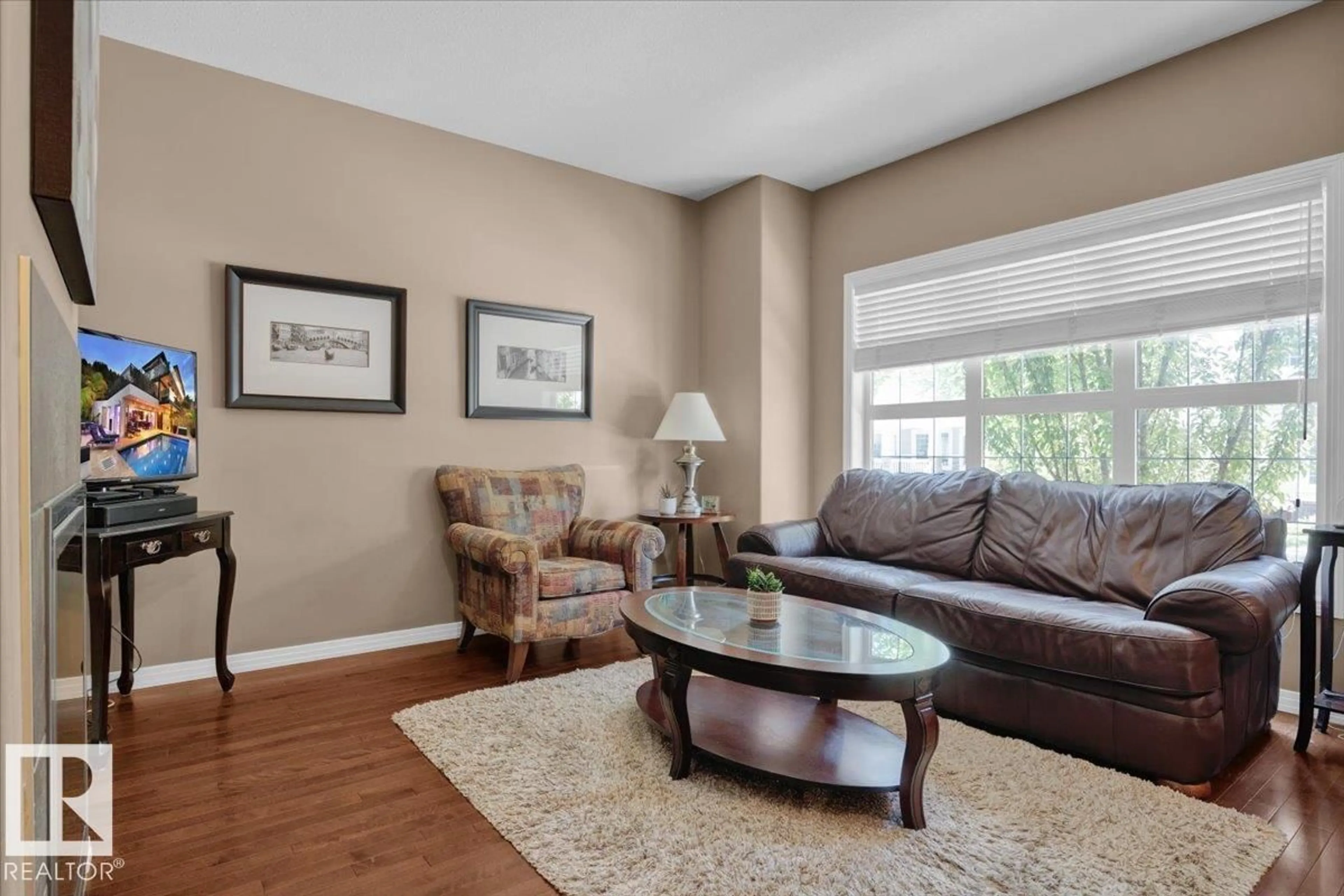 Living room with furniture, unknown for #6 - 4367 VETERANS WY, Edmonton Alberta T5E6N4