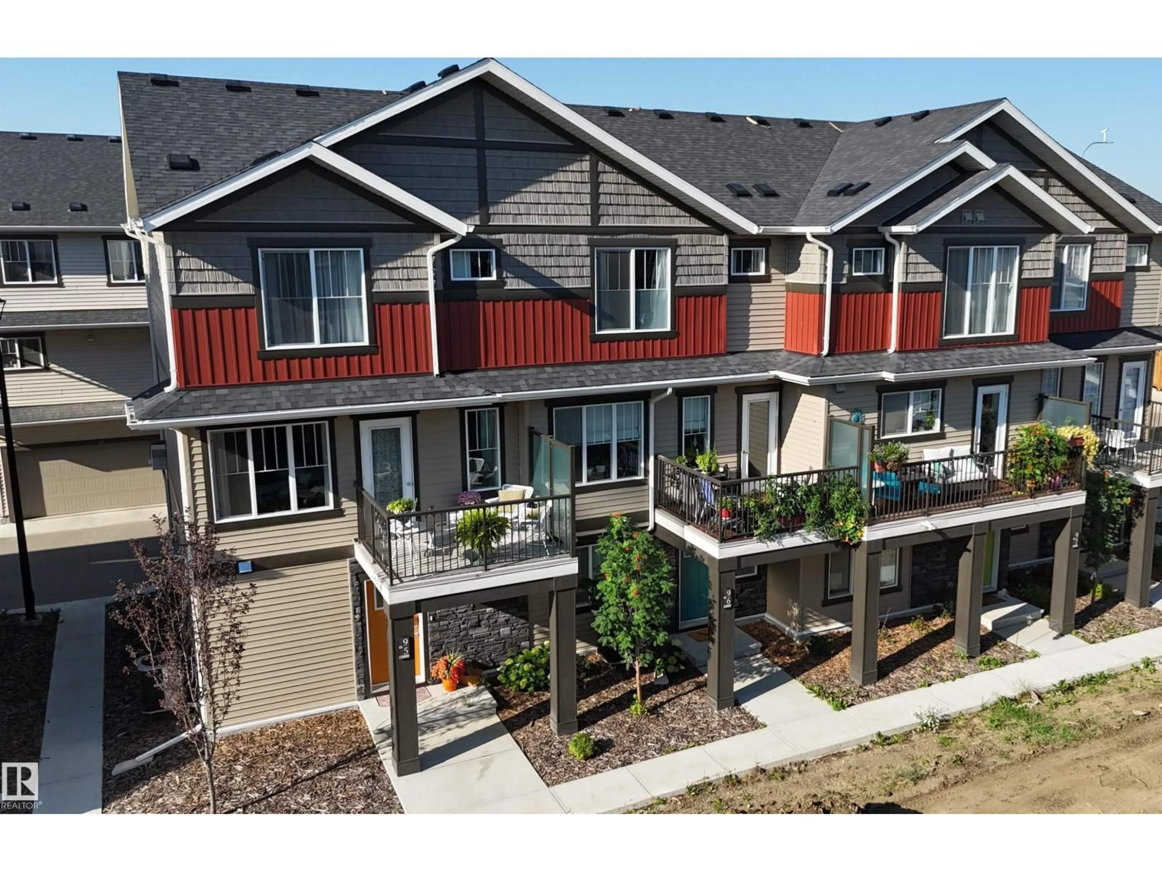 A pic from outside/outdoor area/front of a property/back of a property/a pic from drone, unknown for 50 - 95 MCLAUGHLIN DR, Spruce Grove Alberta T7X0E1