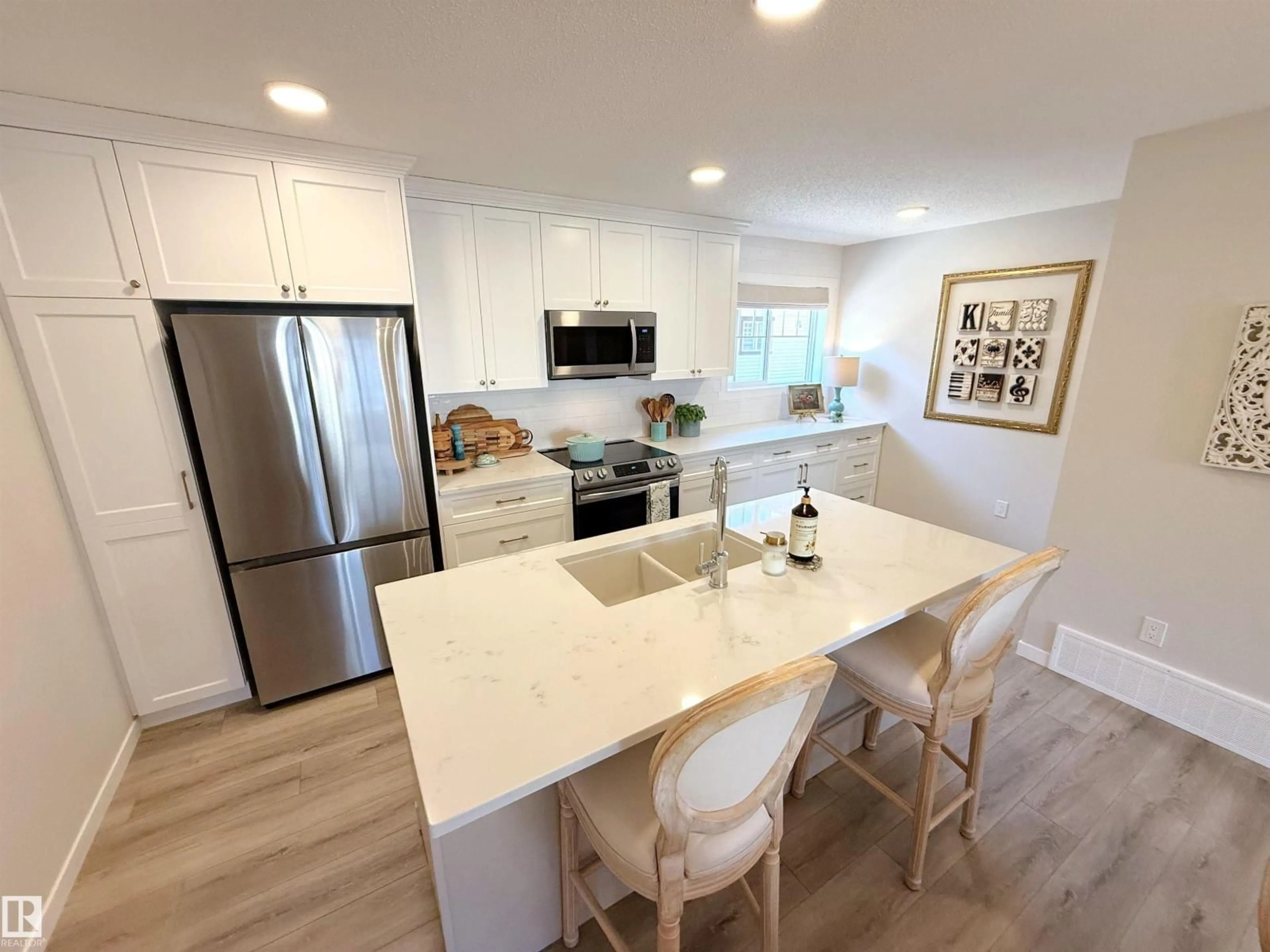 Open concept kitchen, ceramic/tile floor for 50 - 95 MCLAUGHLIN DR, Spruce Grove Alberta T7X0E1