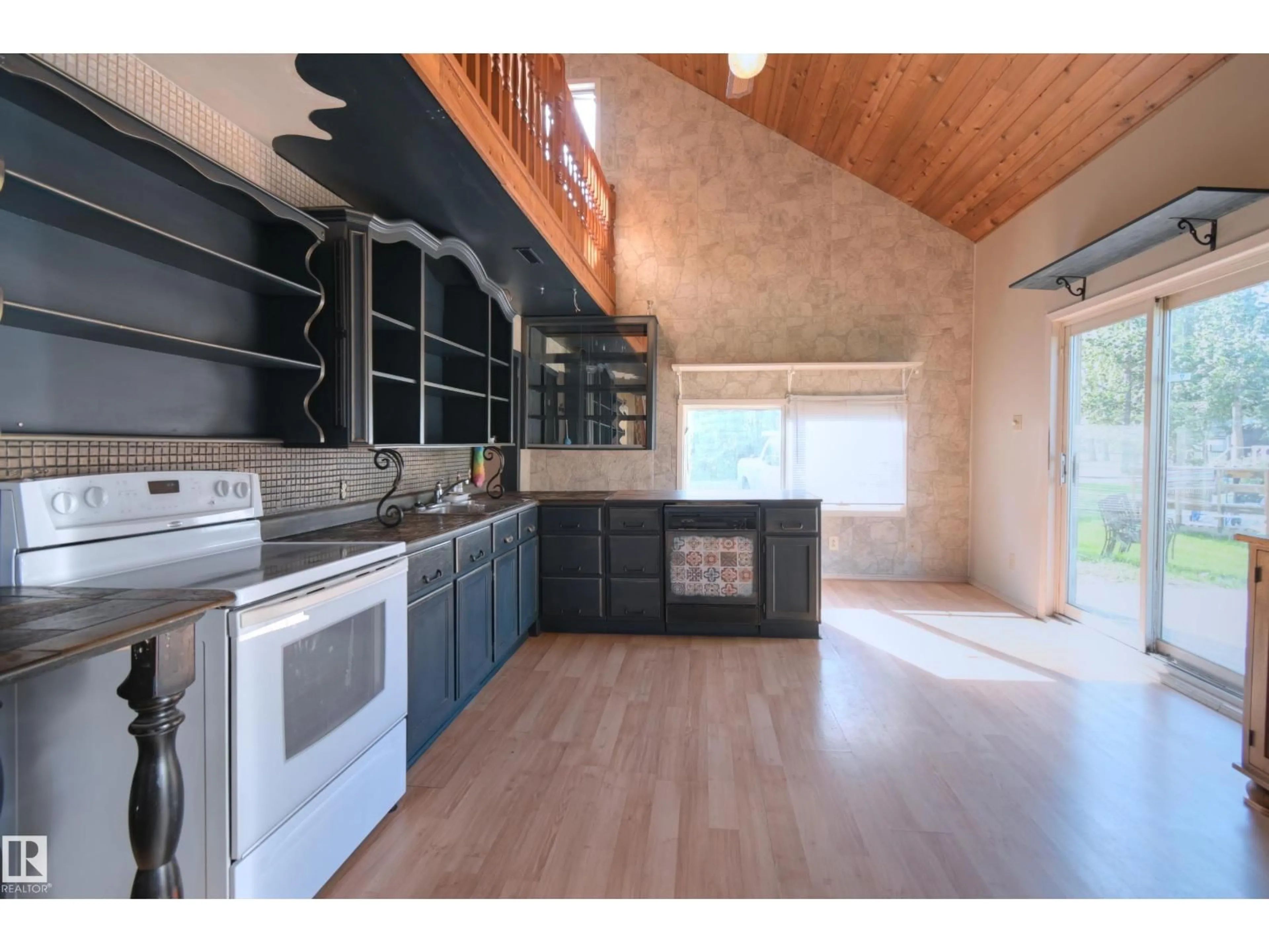 Open concept kitchen, unknown for 5912 49 AV, Rural Lac Ste. Anne County Alberta T0E0A0