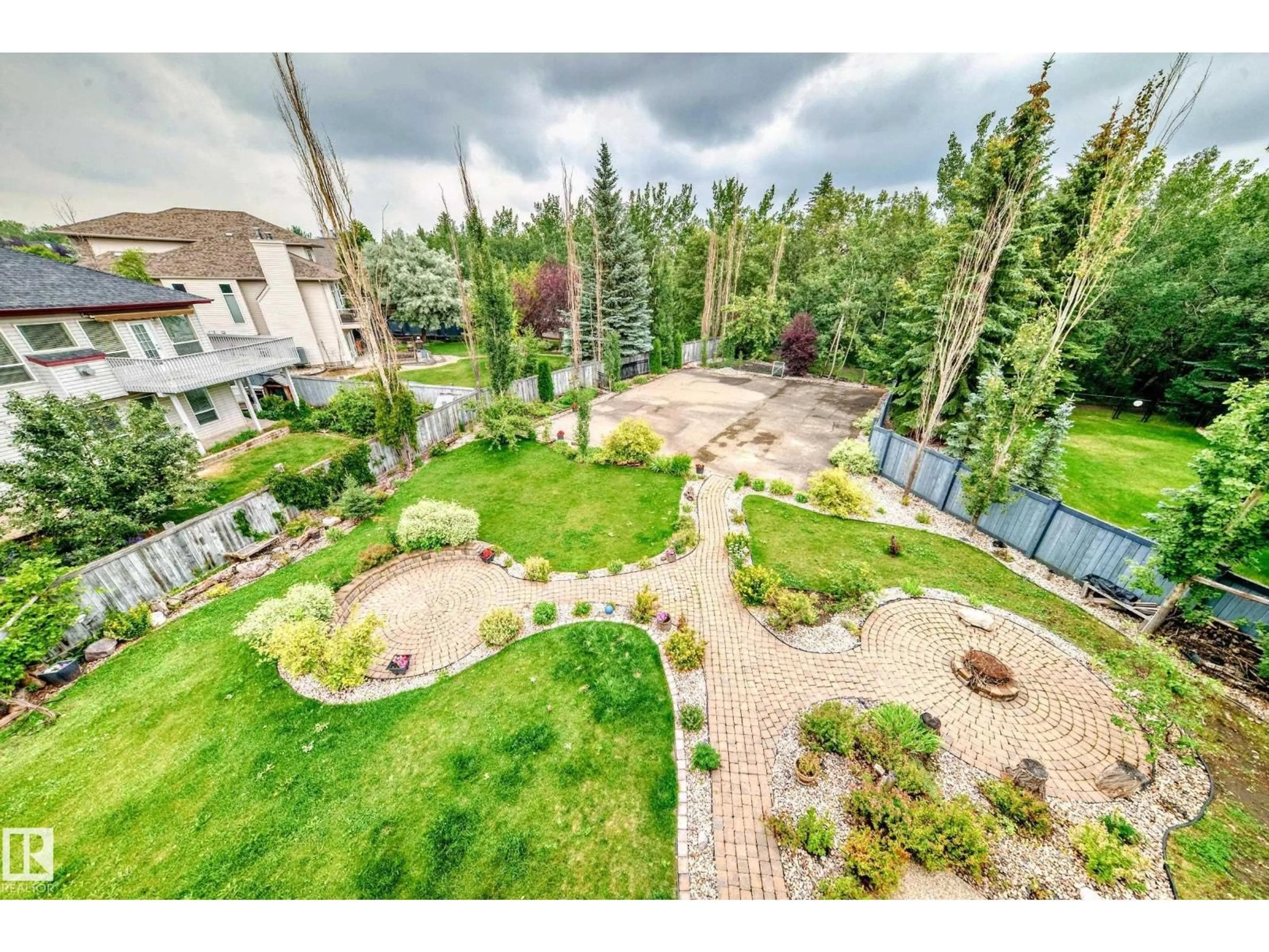 A pic from outside/outdoor area/front of a property/back of a property/a pic from drone, mountain view for 1436 BISHOP PT, Edmonton Alberta T6W1H3