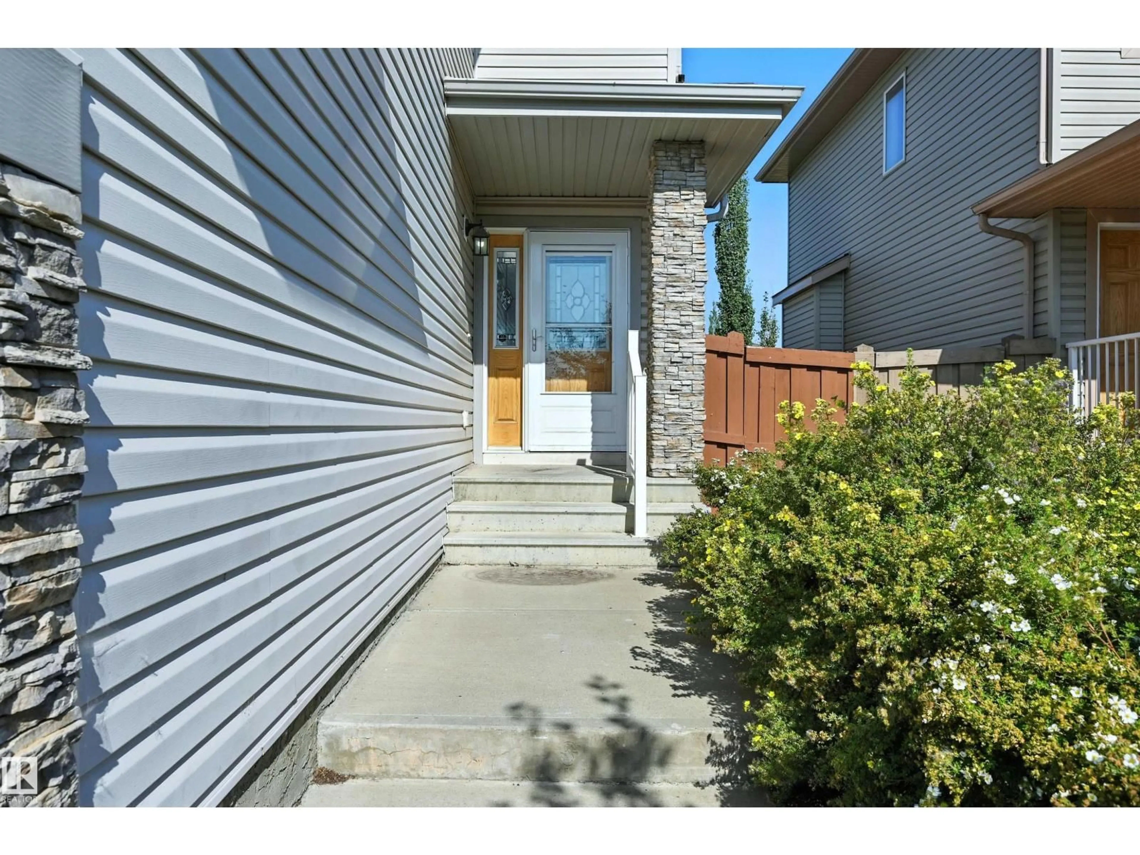 Unknown for 1785 HAMMOND CR, Edmonton Alberta T6M0K3