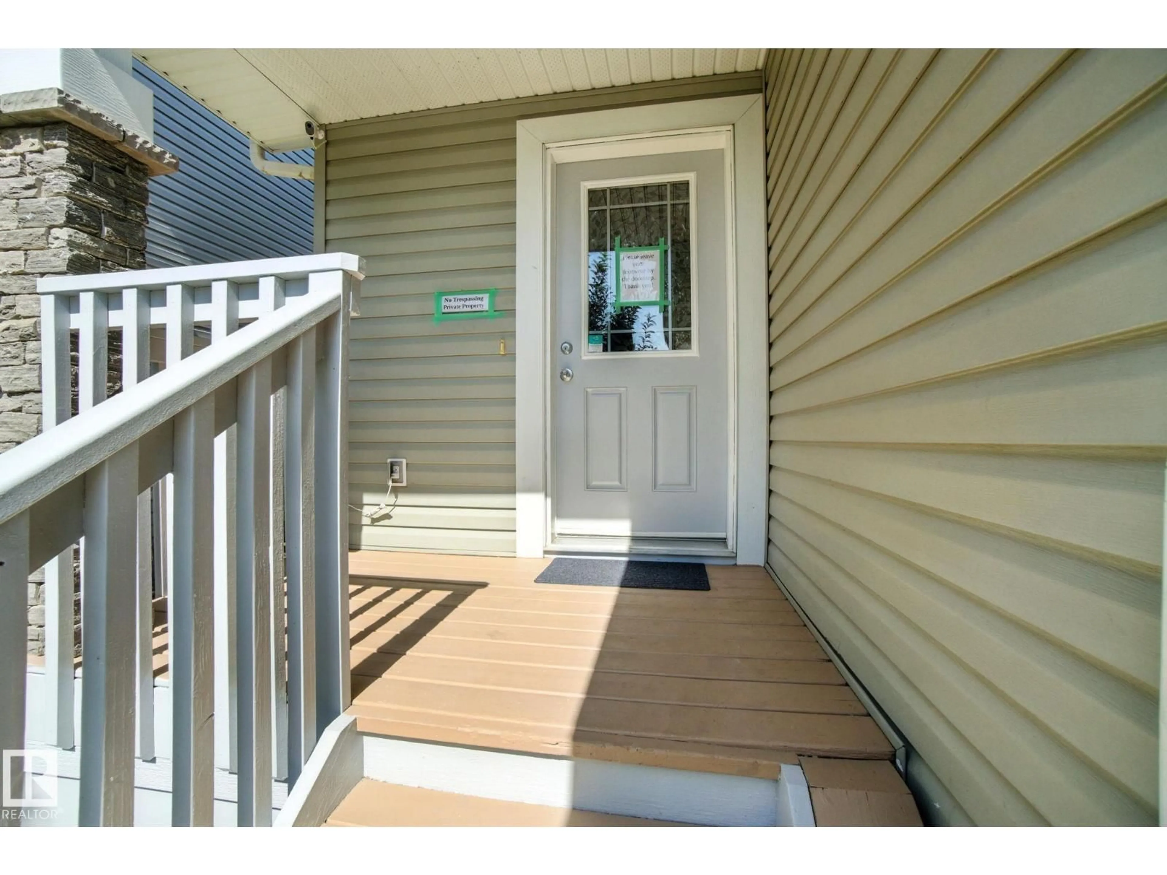 Indoor entryway for 2306 CASSELMAN CR, Edmonton Alberta T6W0W1