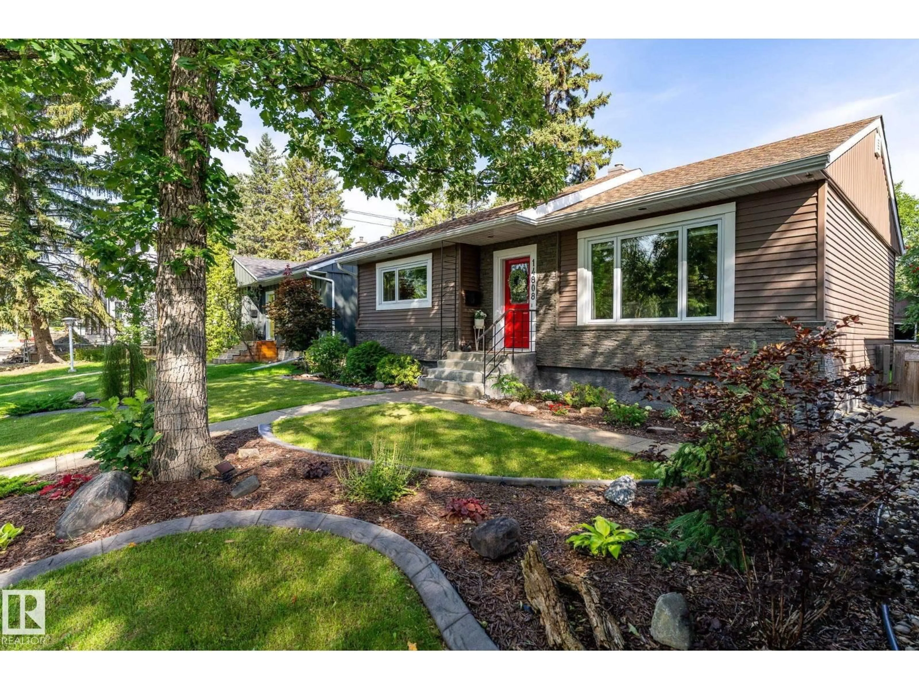 Unknown for 14808 93 AV, Edmonton Alberta T5R5G9