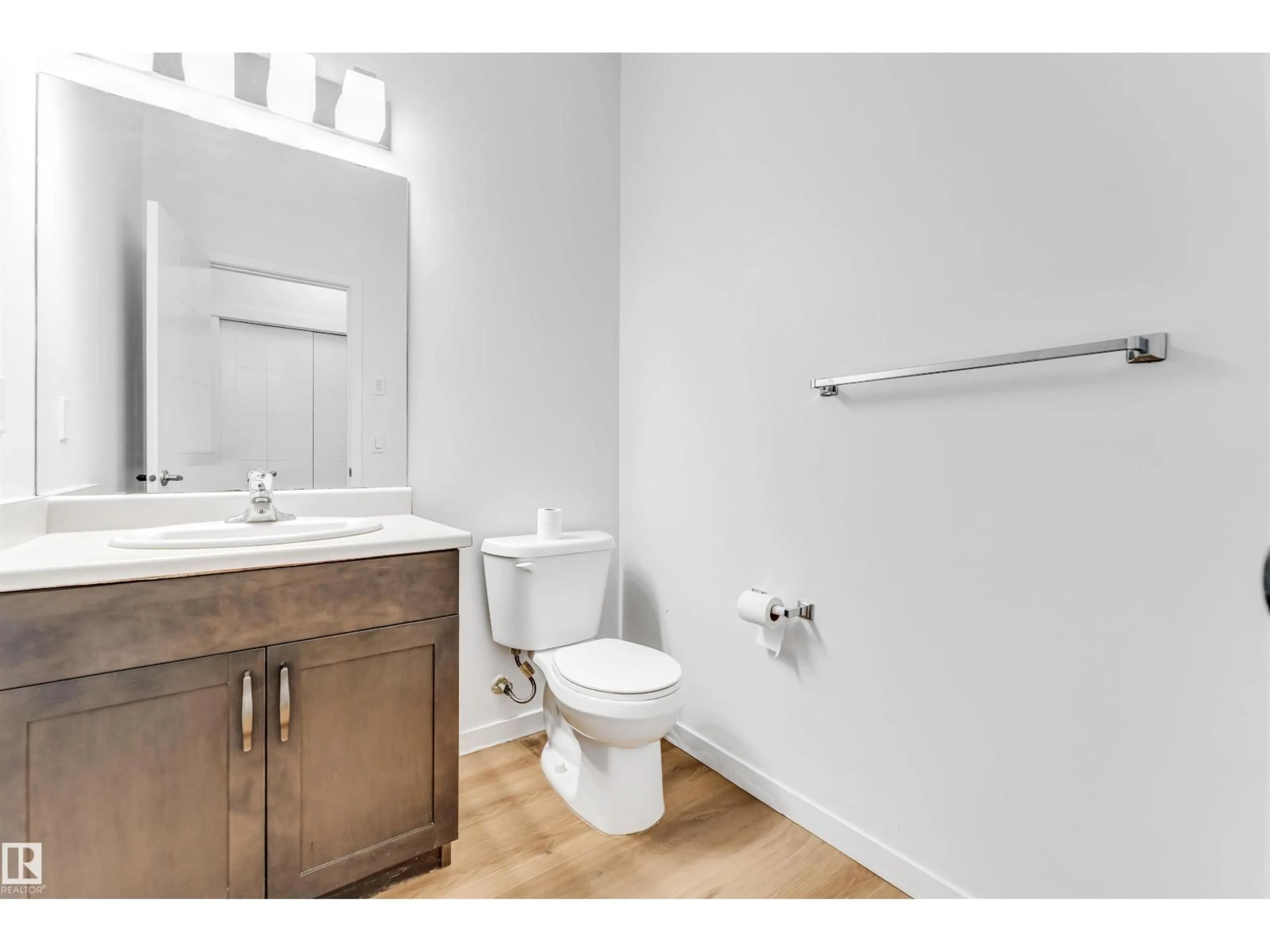 Standard bathroom, unknown for 2344 GLENRIDDING BLVD, Edmonton Alberta T6W3K6
