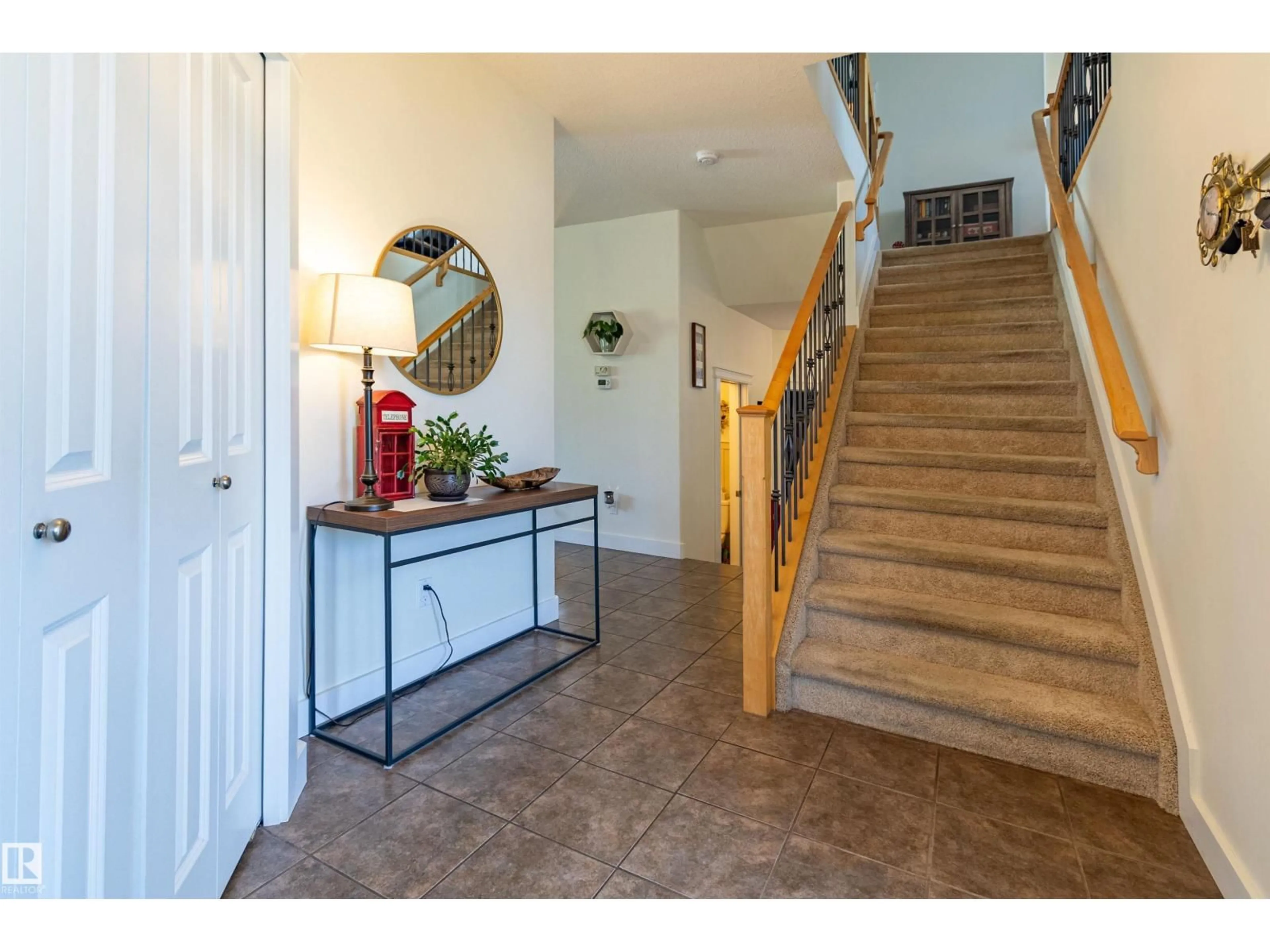 Indoor entryway for 9 SOUTHBRIDGE CRESCENT, Calmar Alberta T0C0V0