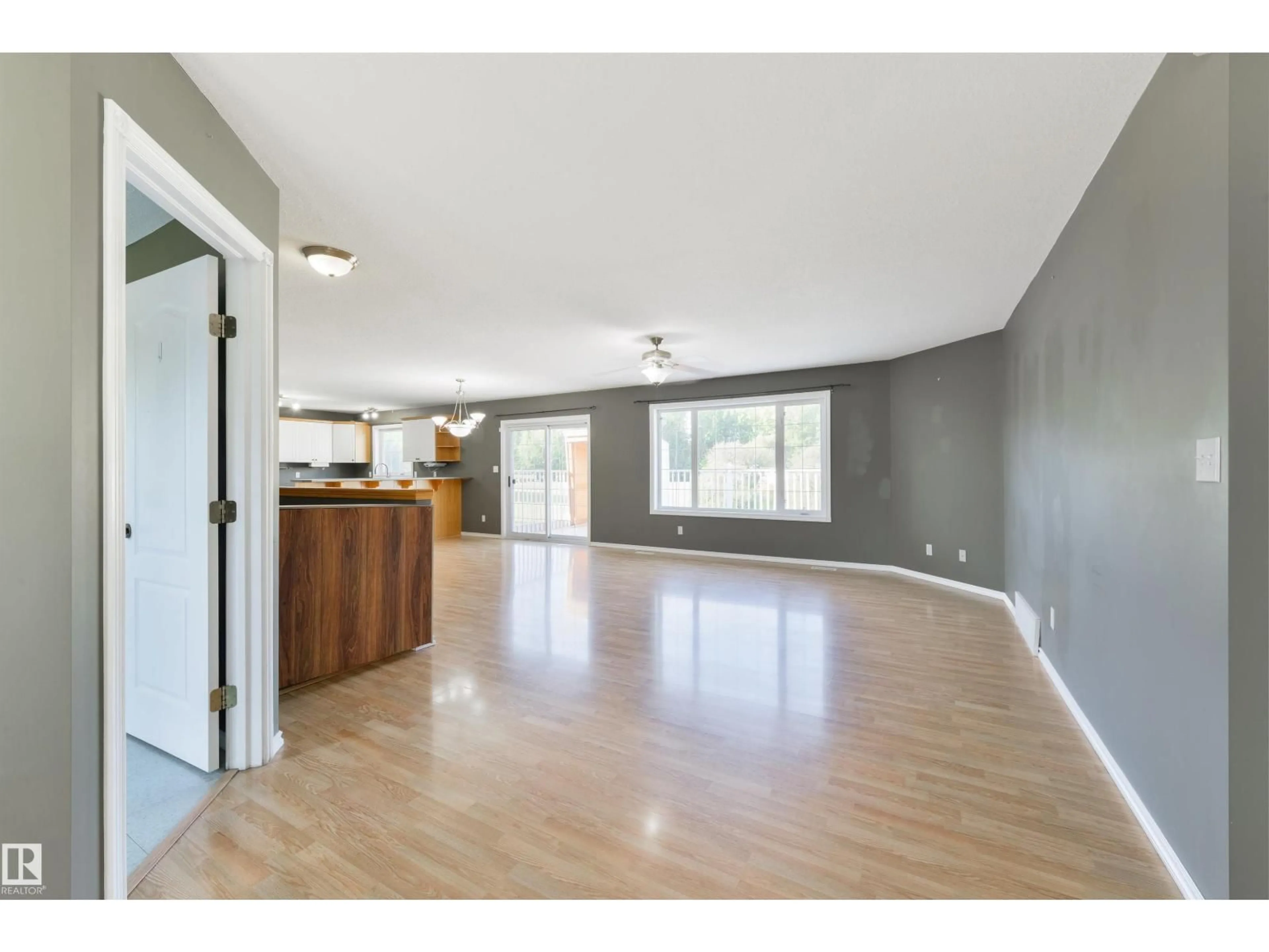 Unknown for 3 - 52505 RGE ROAD 22, Rural Parkland County Alberta T7Y2J3