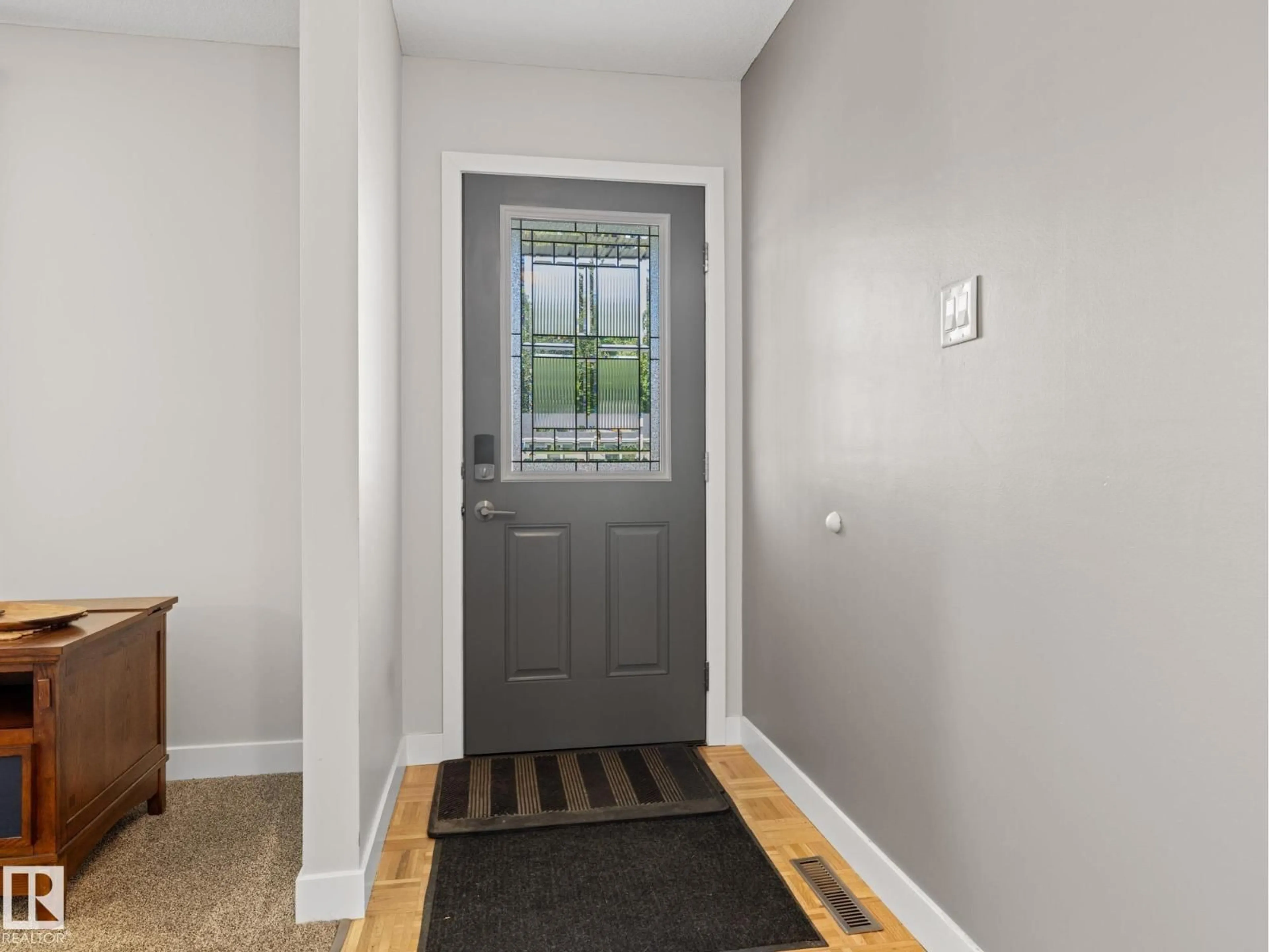 Indoor entryway for 9311 169 ST, Edmonton Alberta T5R2X4
