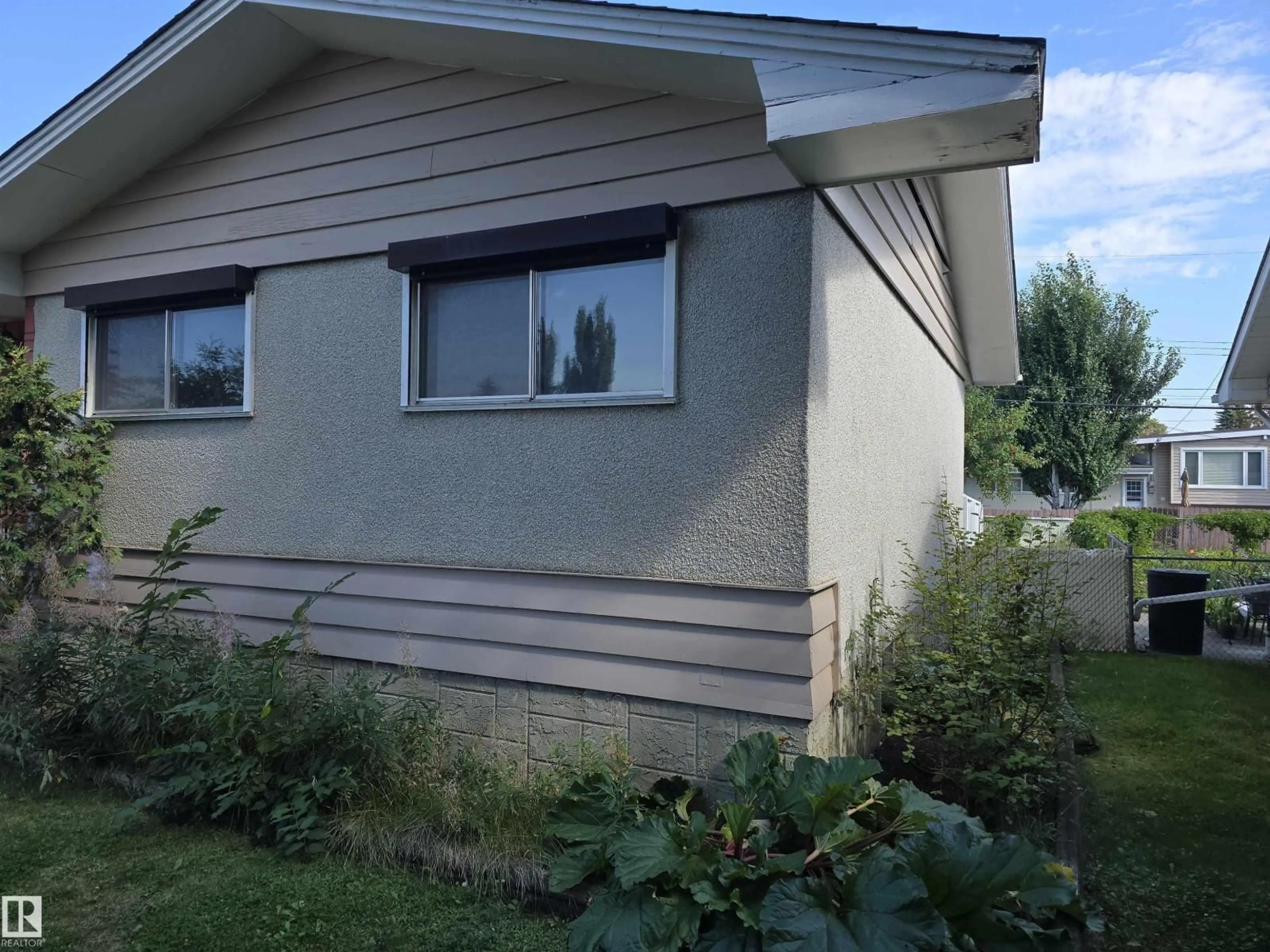 Home with vinyl exterior material, building for NW - 8403 161 ST, Edmonton Alberta T5R2K7