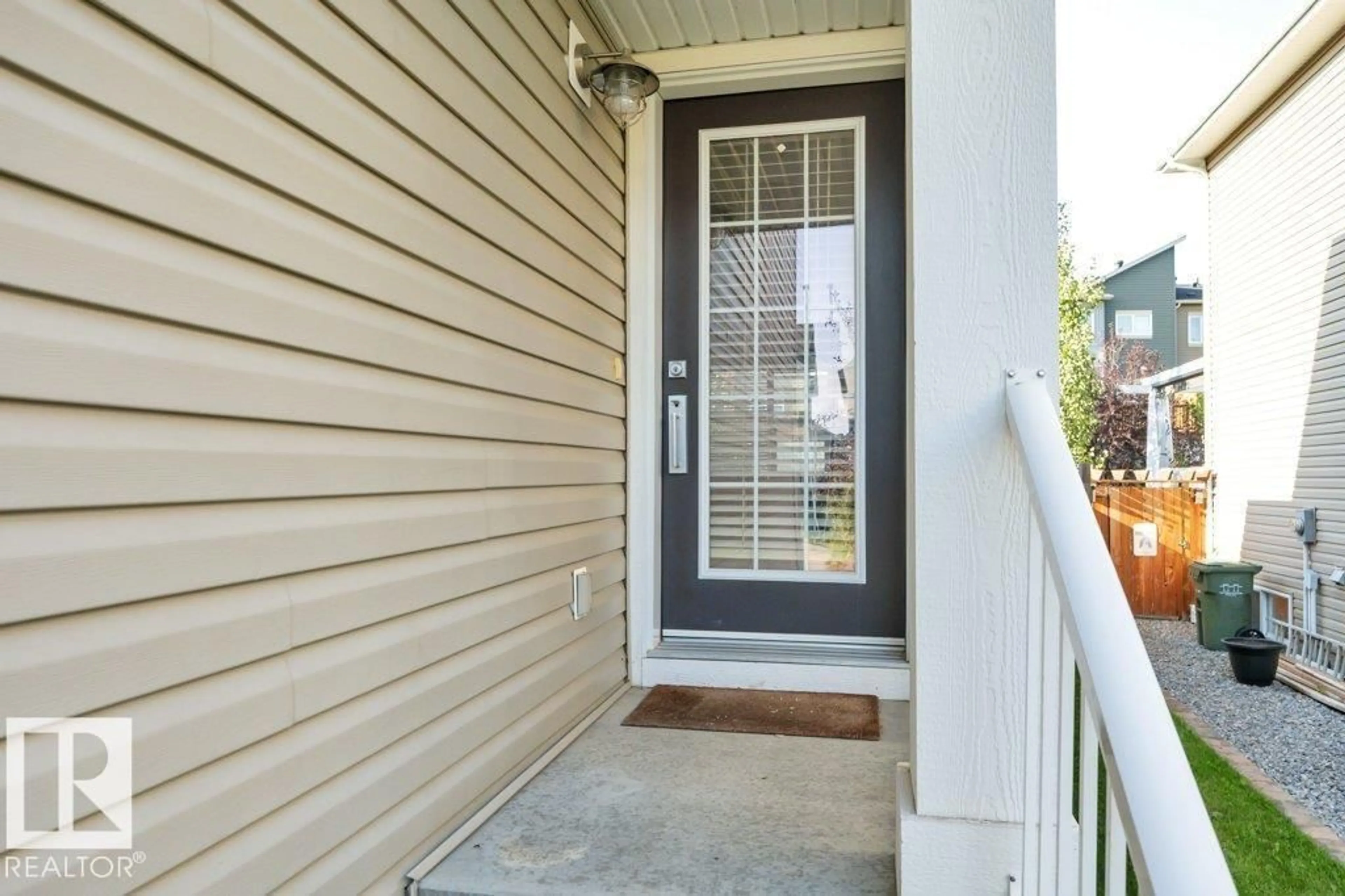 Indoor entryway for 399 SIMMONDS WY, Leduc Alberta T9E0T9