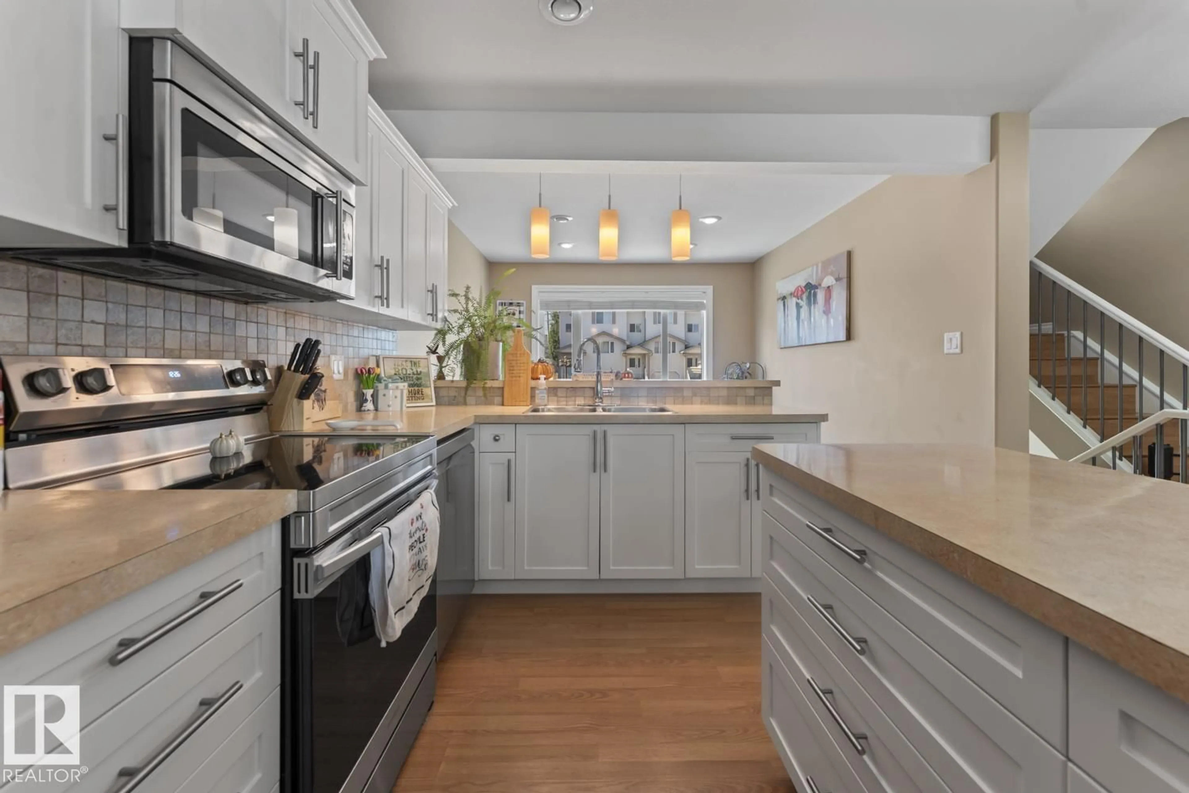 Open concept kitchen, unknown for 16 1001 7 AV, Cold Lake Alberta T9M0C4