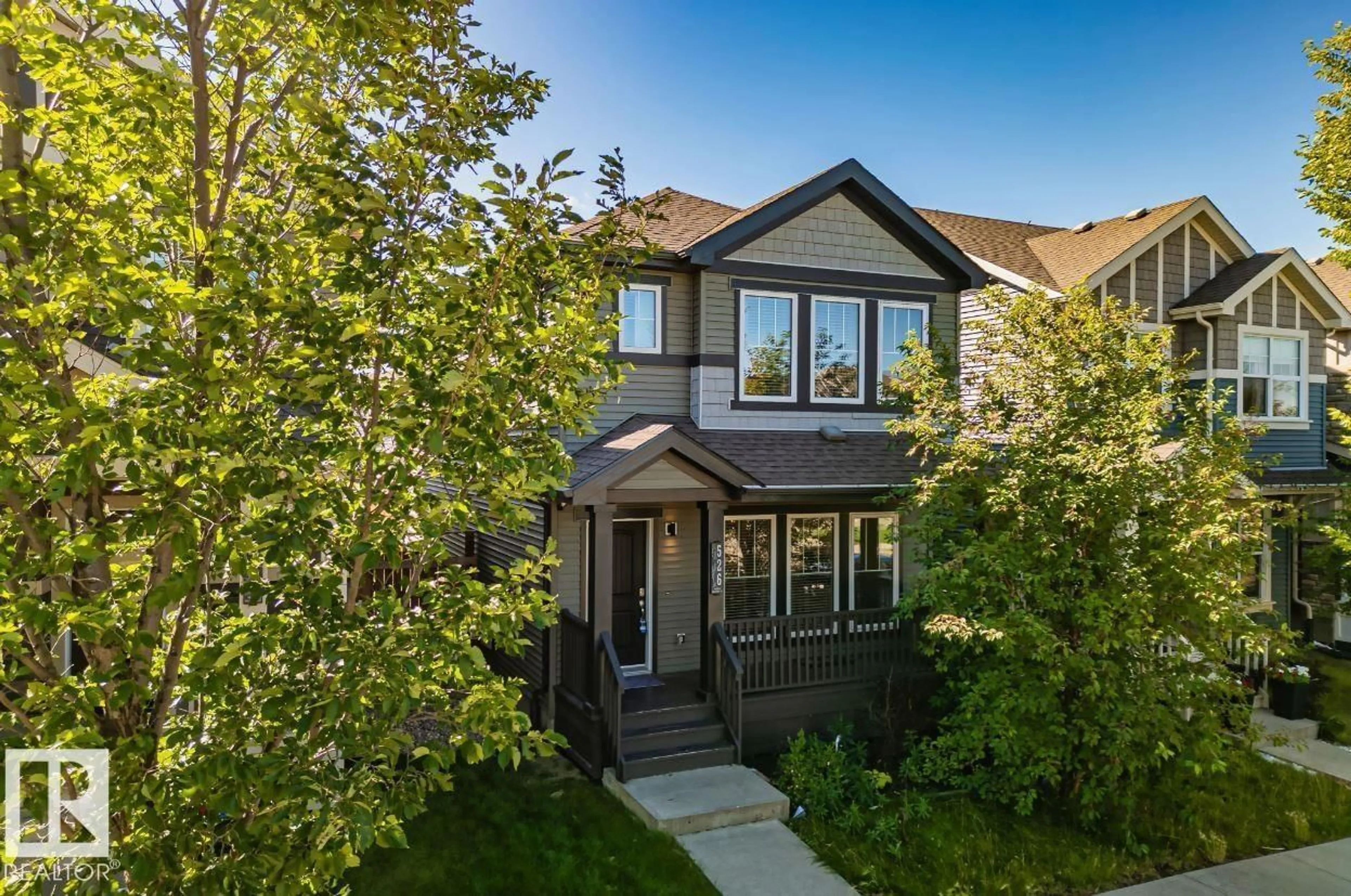 A pic from outside/outdoor area/front of a property/back of a property/a pic from drone, street for 526 ORCHARDS BV, Edmonton Alberta T6X2B7
