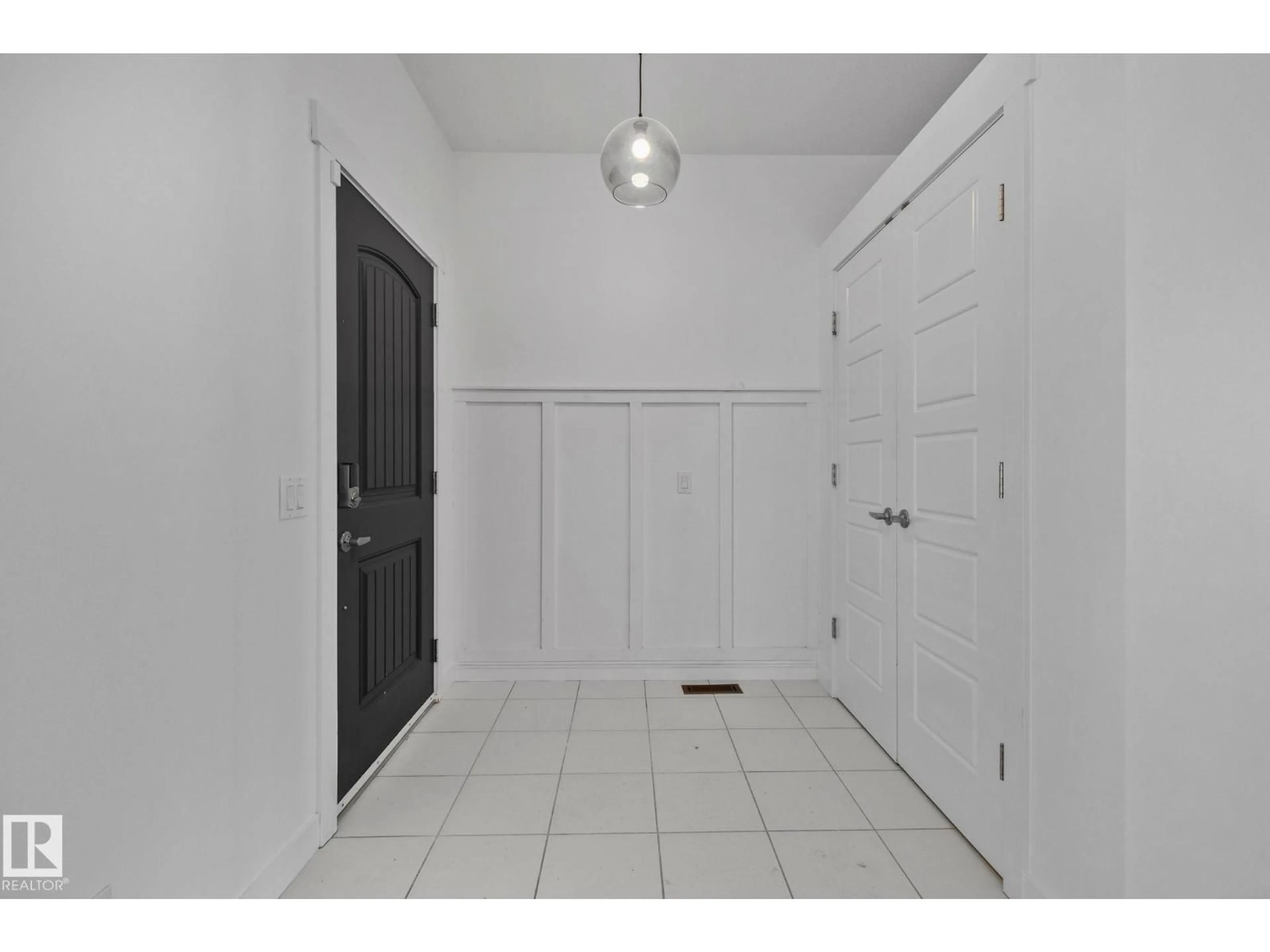 Unknown for 526 ORCHARDS BV, Edmonton Alberta T6X2B7