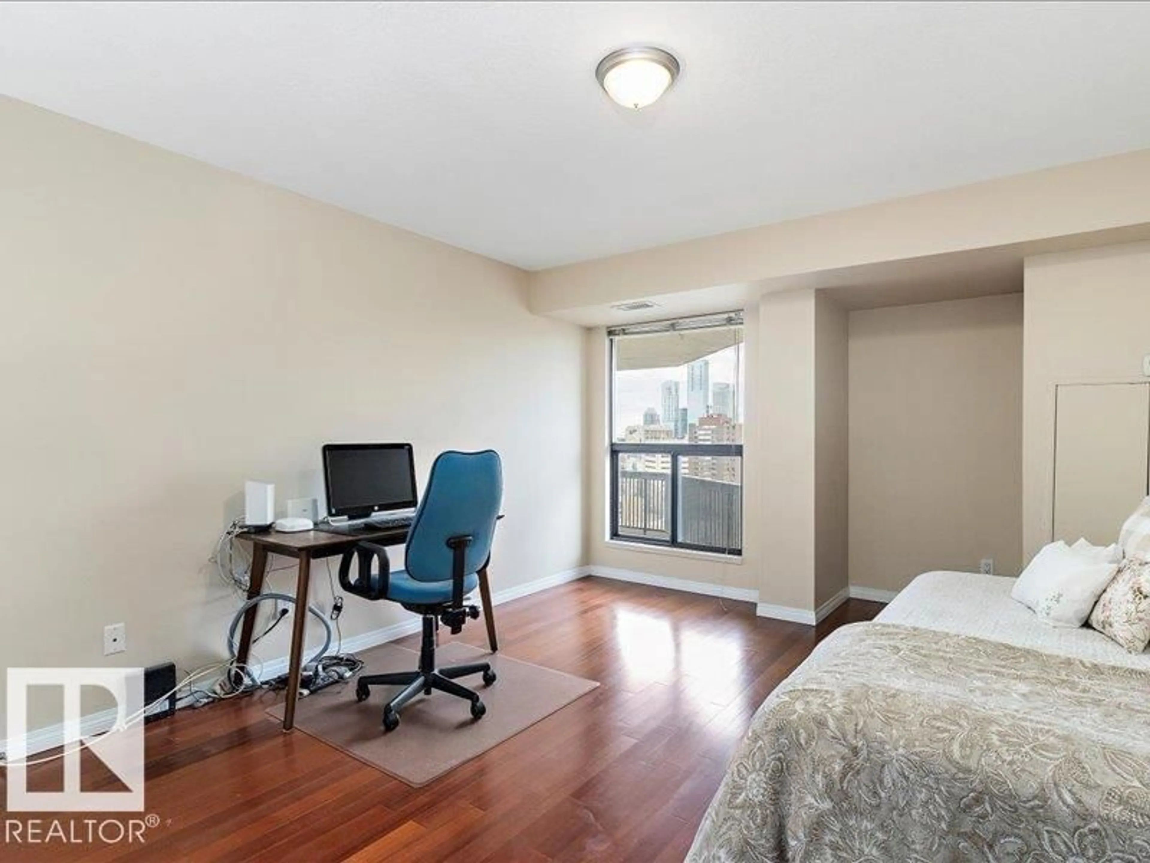 A pic of a room for 11503 - 1503 100 AV, Edmonton Alberta T5K2K7