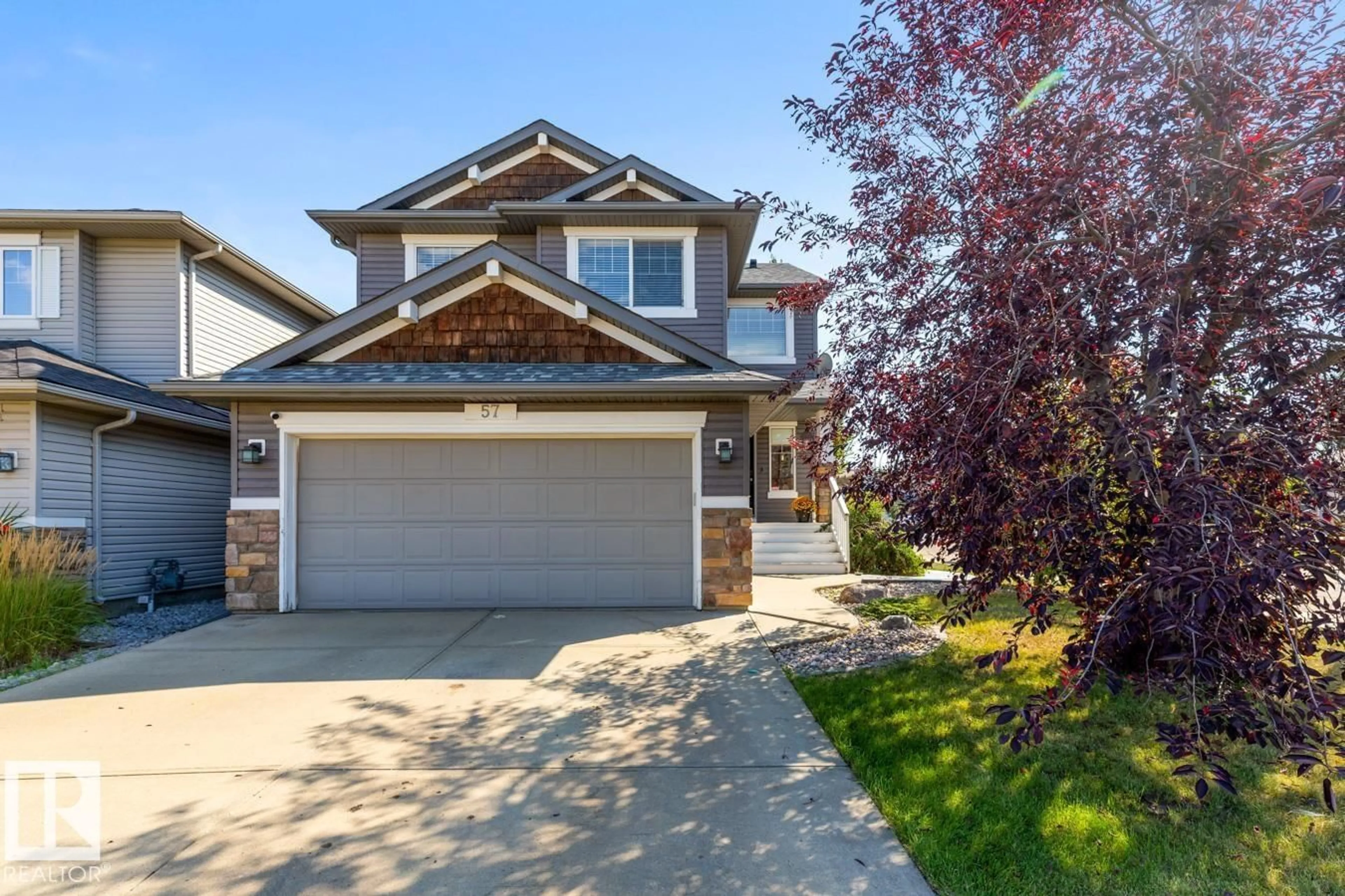 Home with vinyl exterior material, street for 57 CONNOR LN, Sherwood Park Alberta T8H2L9