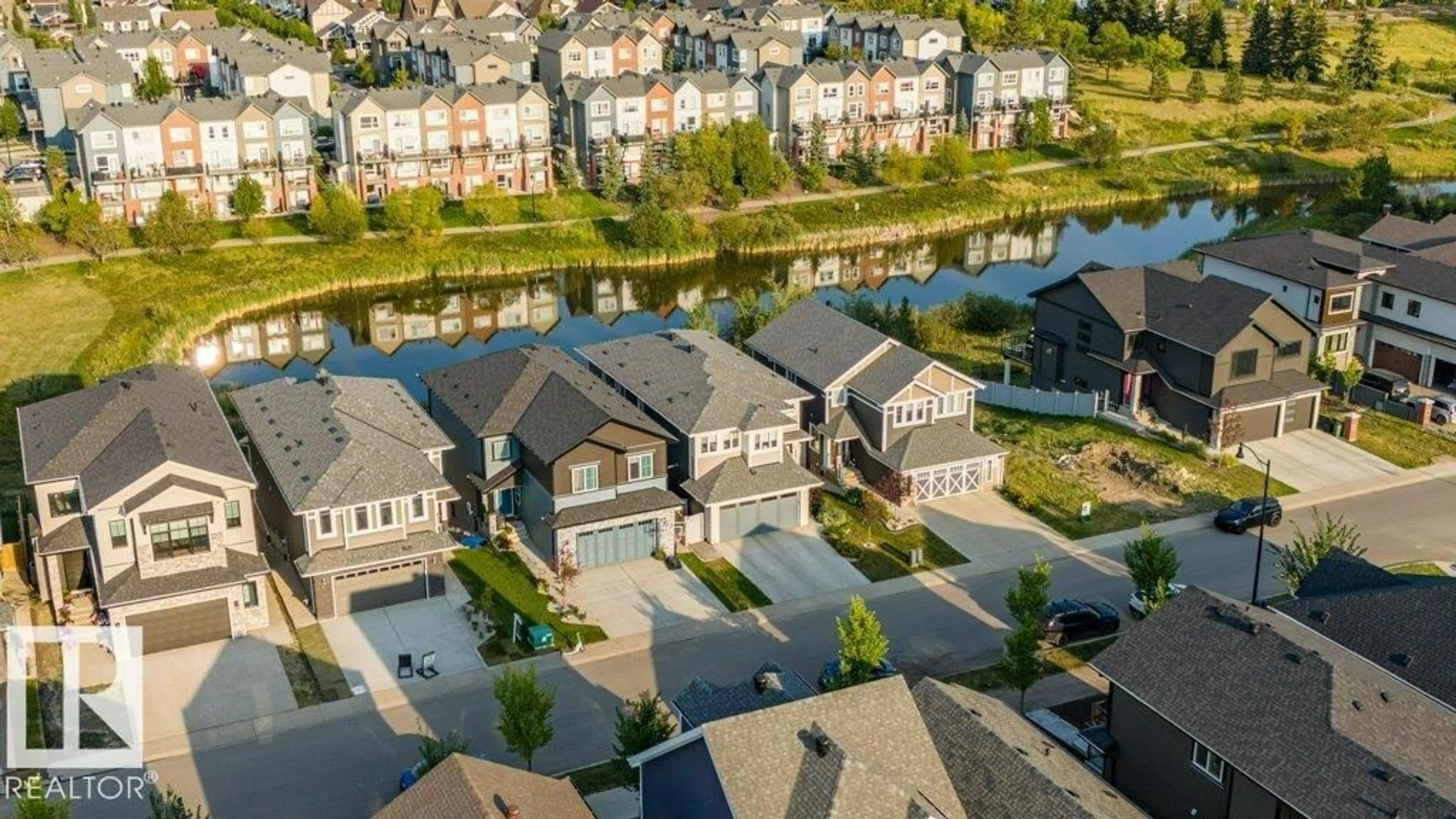 A pic from outside/outdoor area/front of a property/back of a property/a pic from drone, unknown for 6013 NADEN LANDING LD, Edmonton Alberta T5E6X6