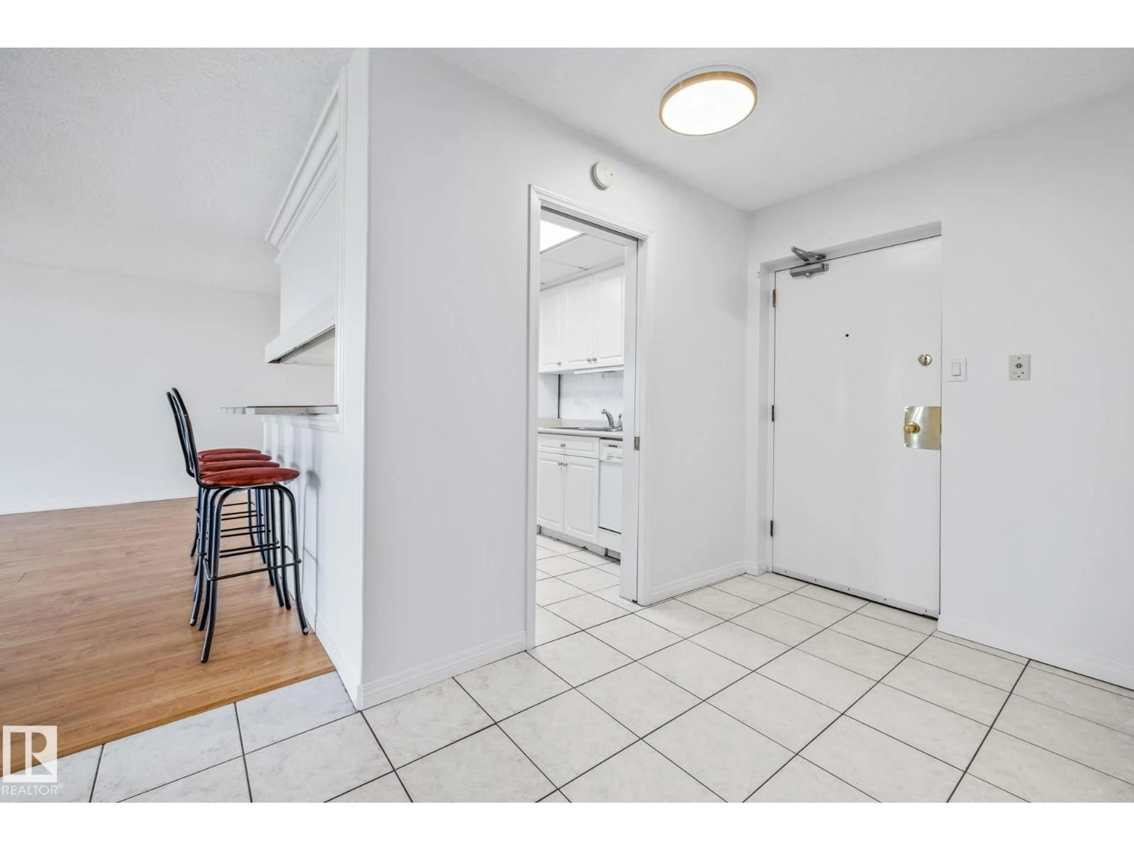 Indoor entryway for #802 - 11920 100 AV, Edmonton Alberta T5K0K5