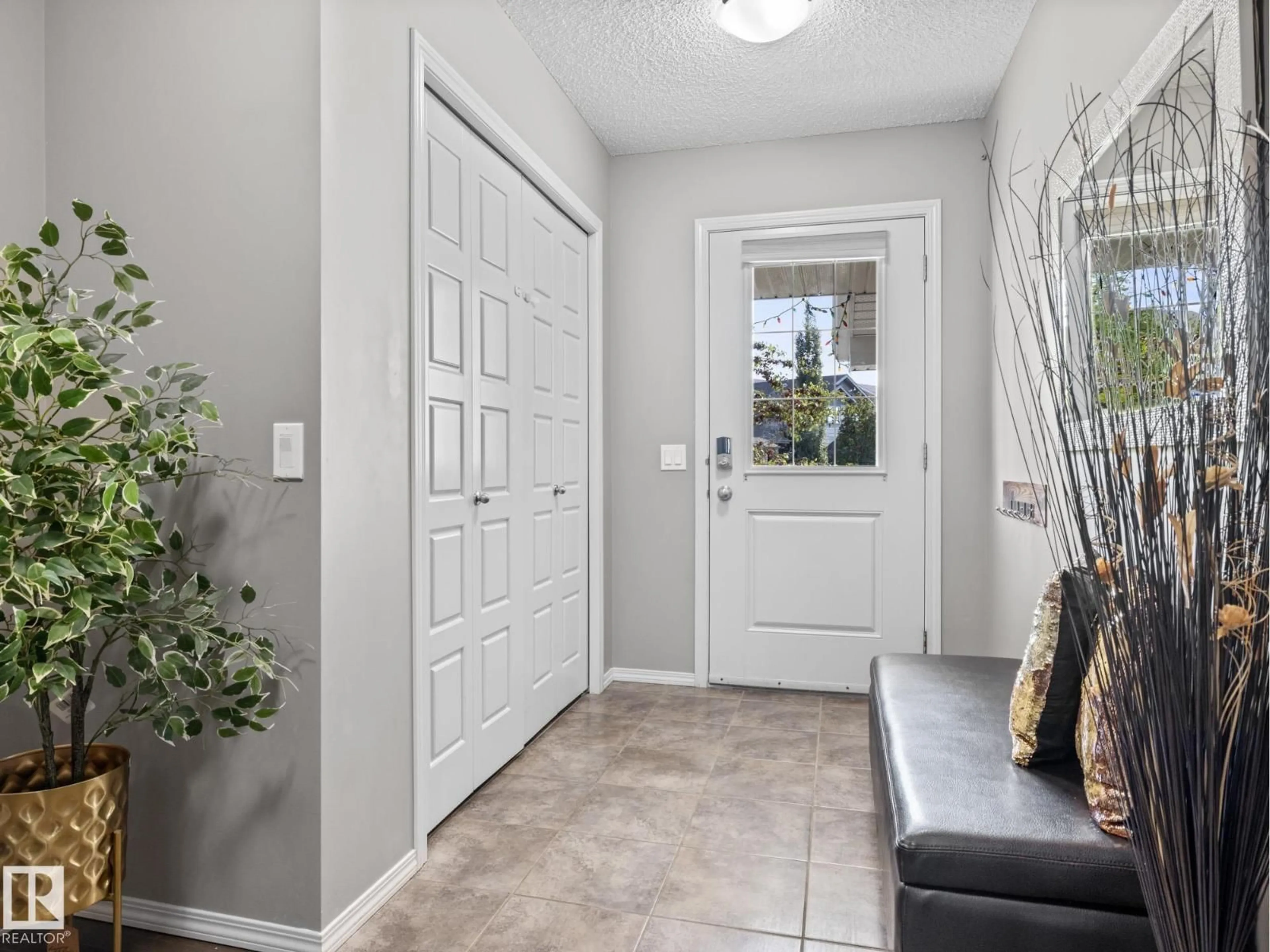 Indoor entryway for 66 RED TAIL WY, St. Albert Alberta T8N7N8