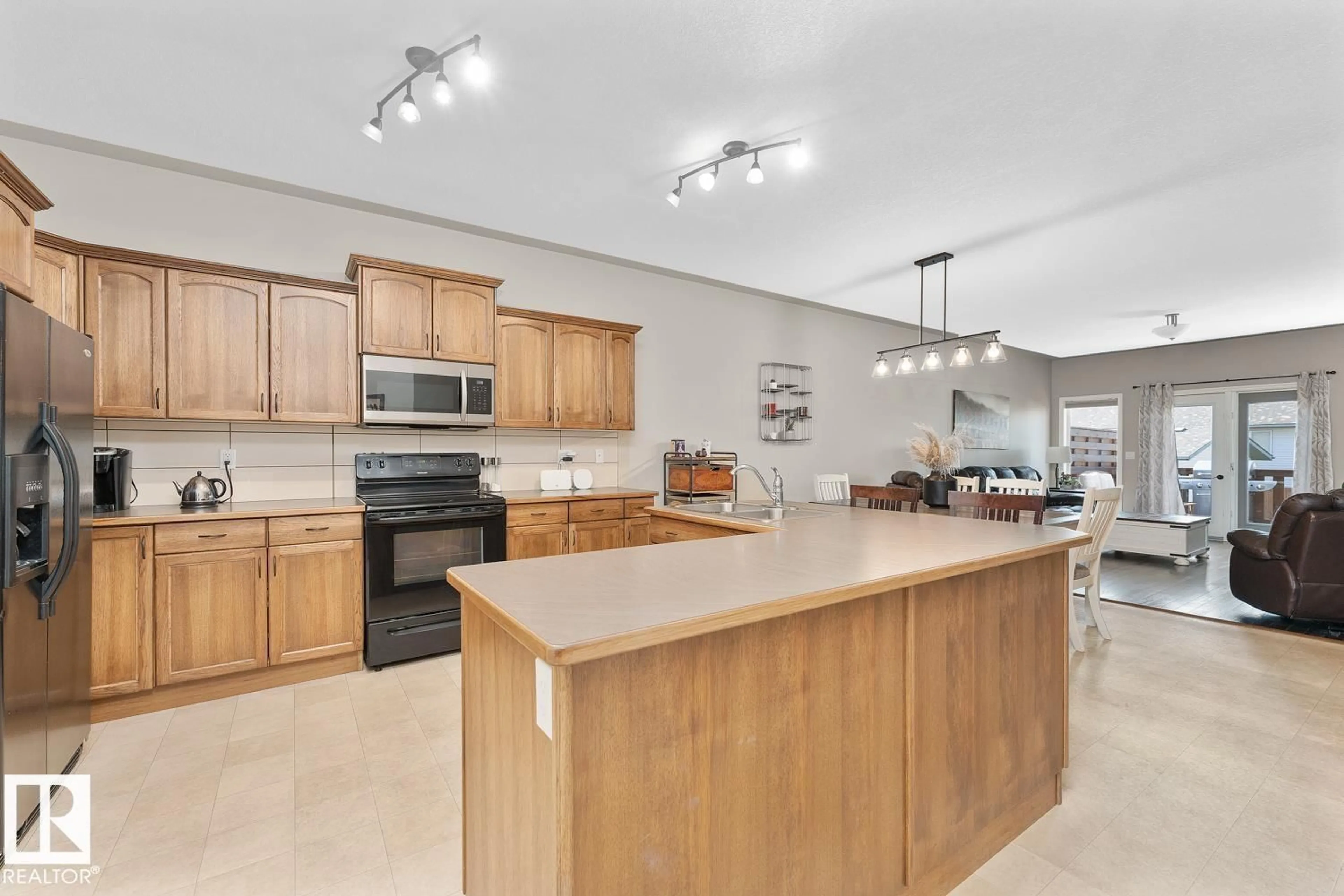 Open concept kitchen, unknown for 4408 38 ST, Bonnyville Town Alberta T9N0A9